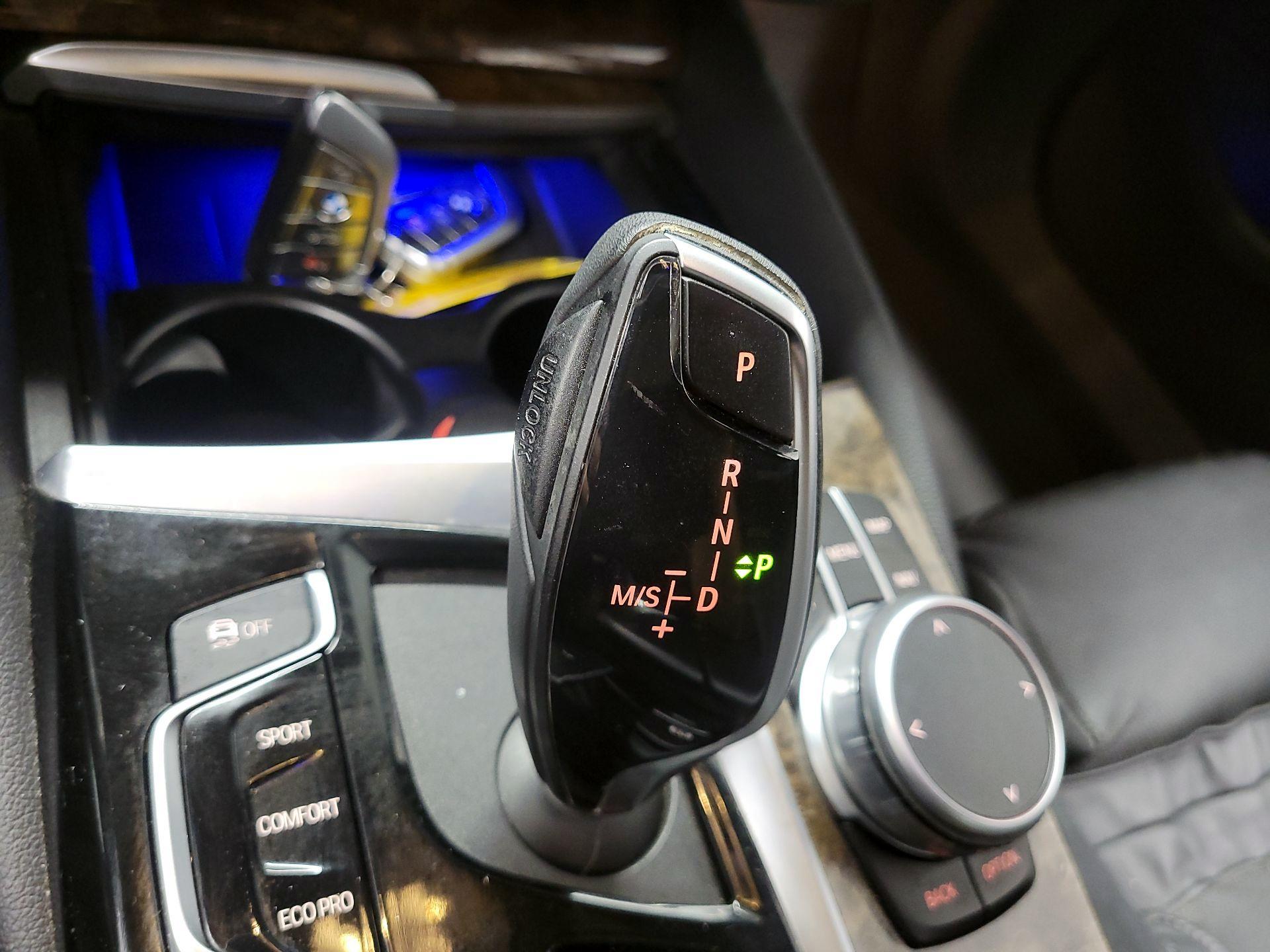 Thumbnail: 2019 BMW 5 Series - 16