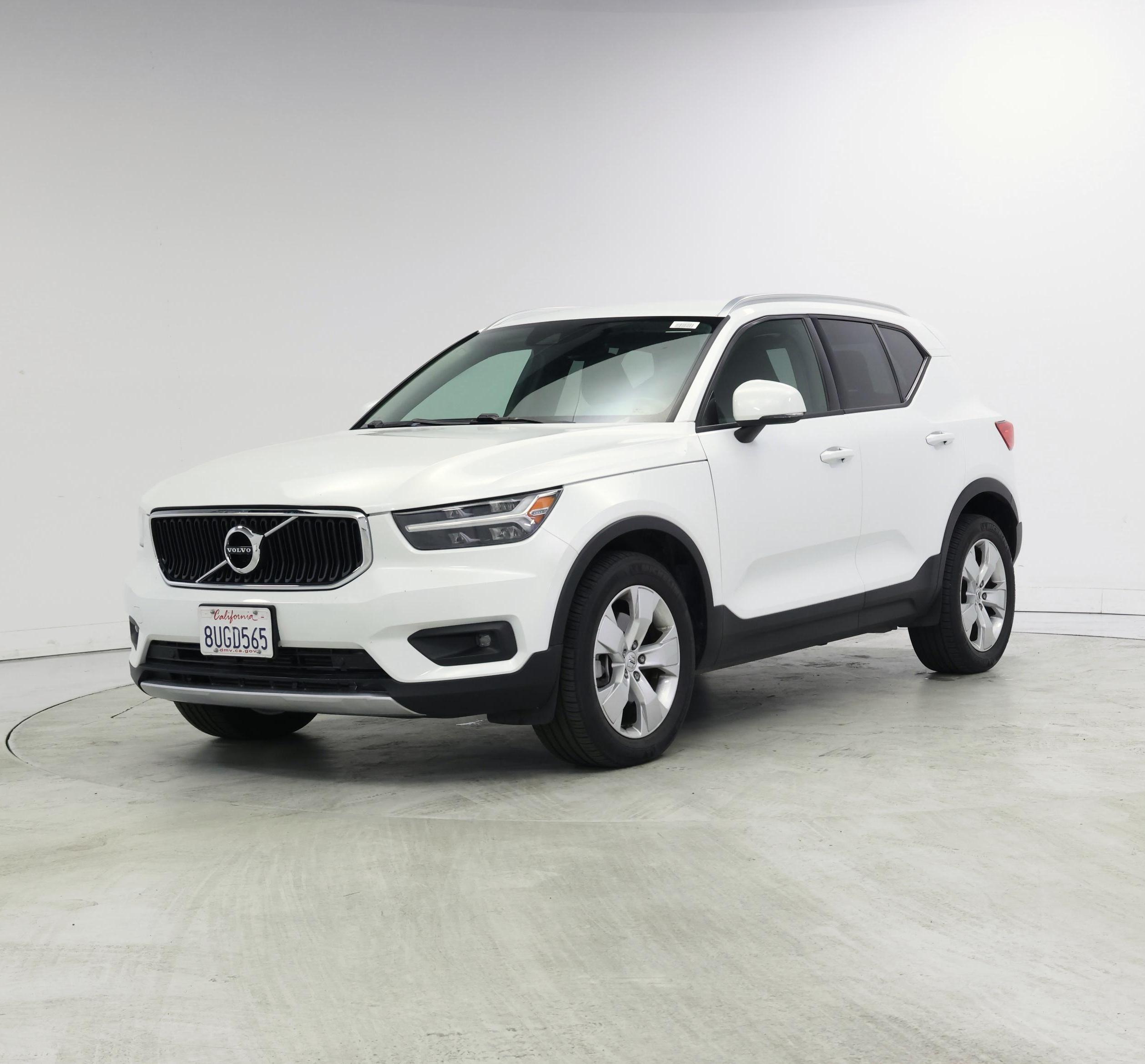 Thumbnail: 2021 Volvo XC40 - 4