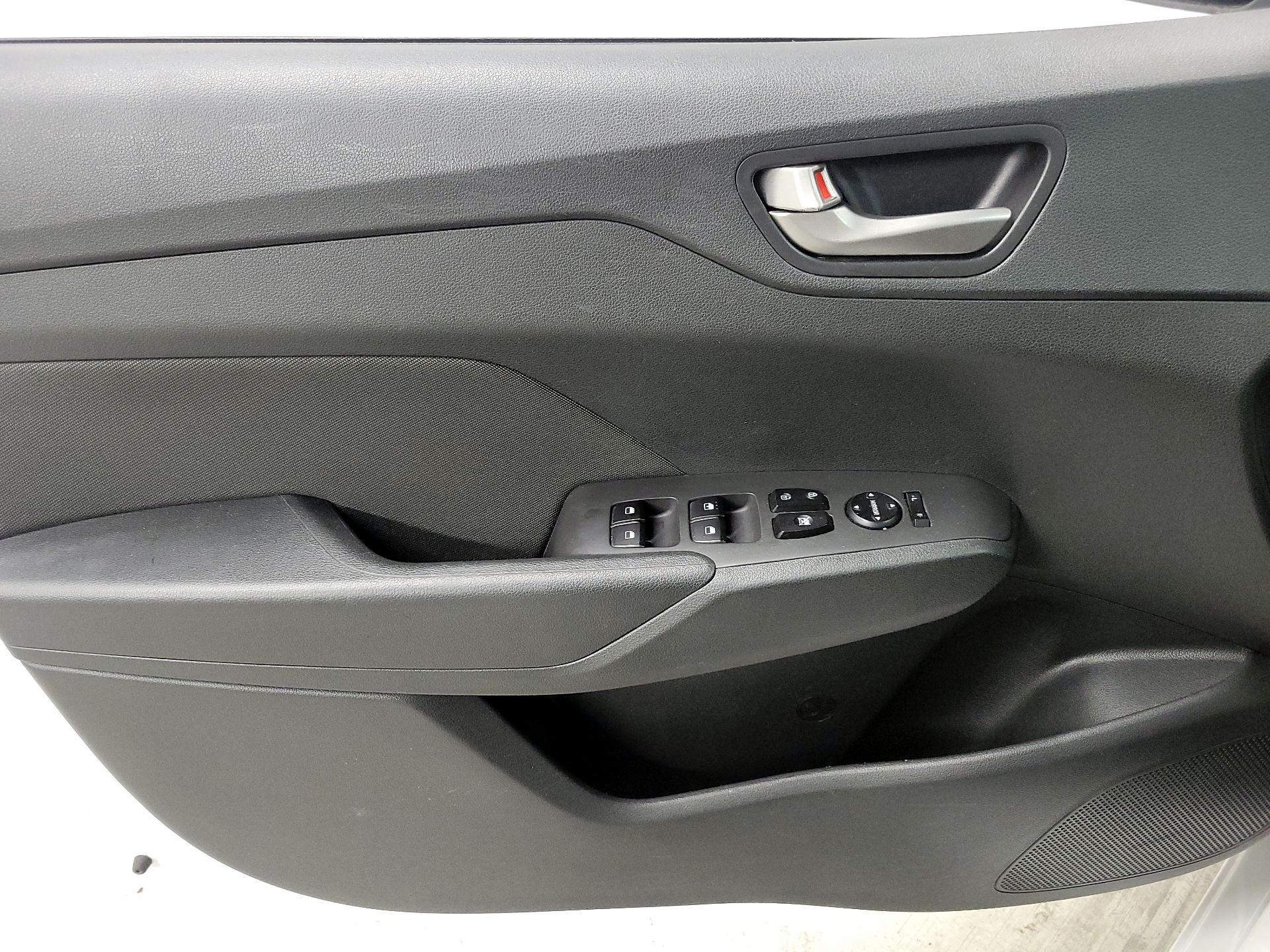 Thumbnail: 2019 Hyundai Accent - 12