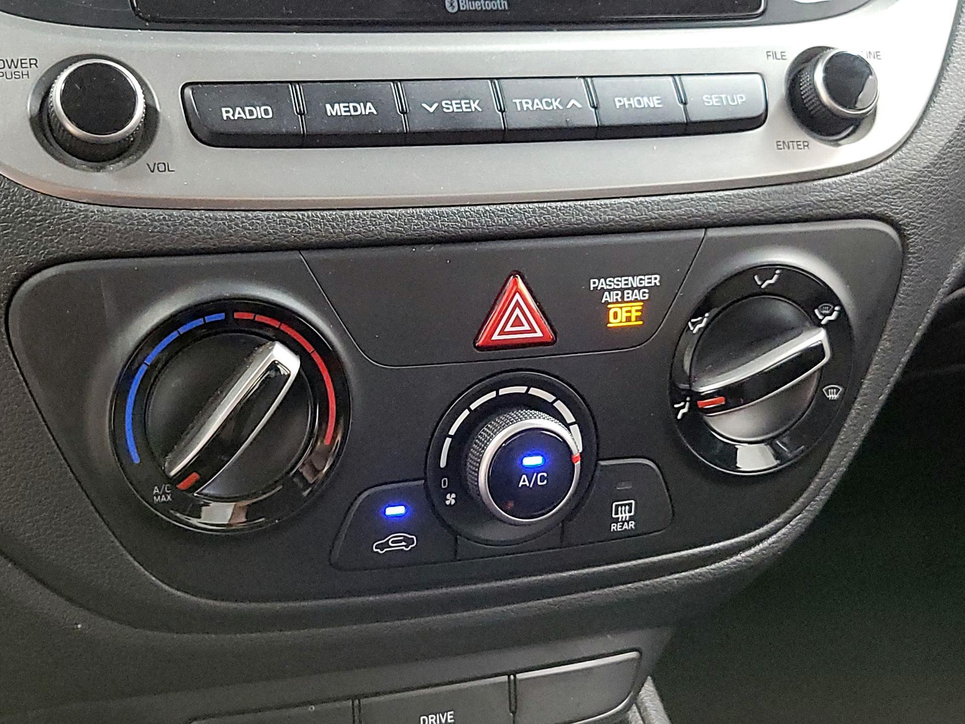 Thumbnail: 2019 Hyundai Accent - 15