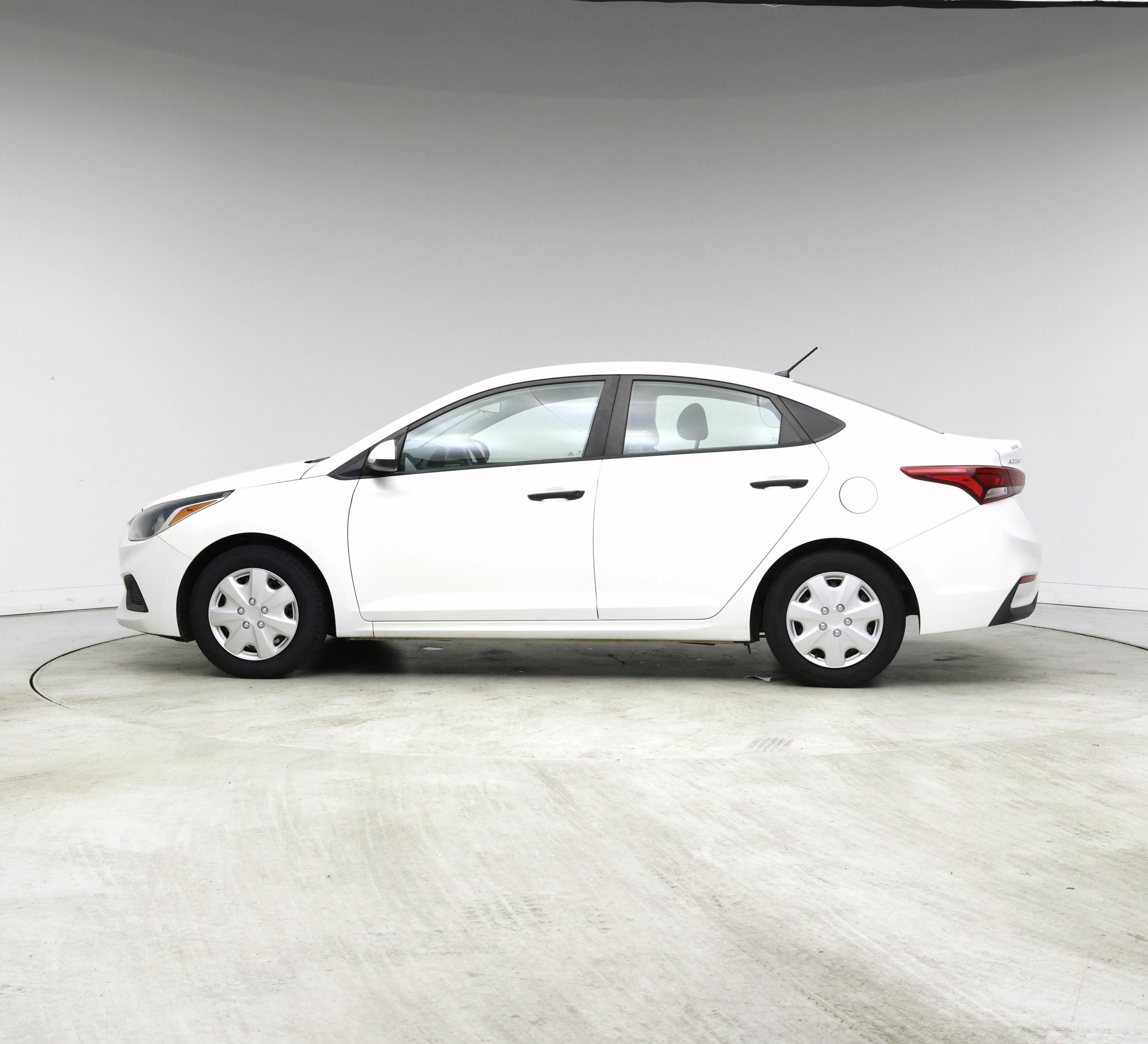 Thumbnail: 2019 Hyundai Accent - 3