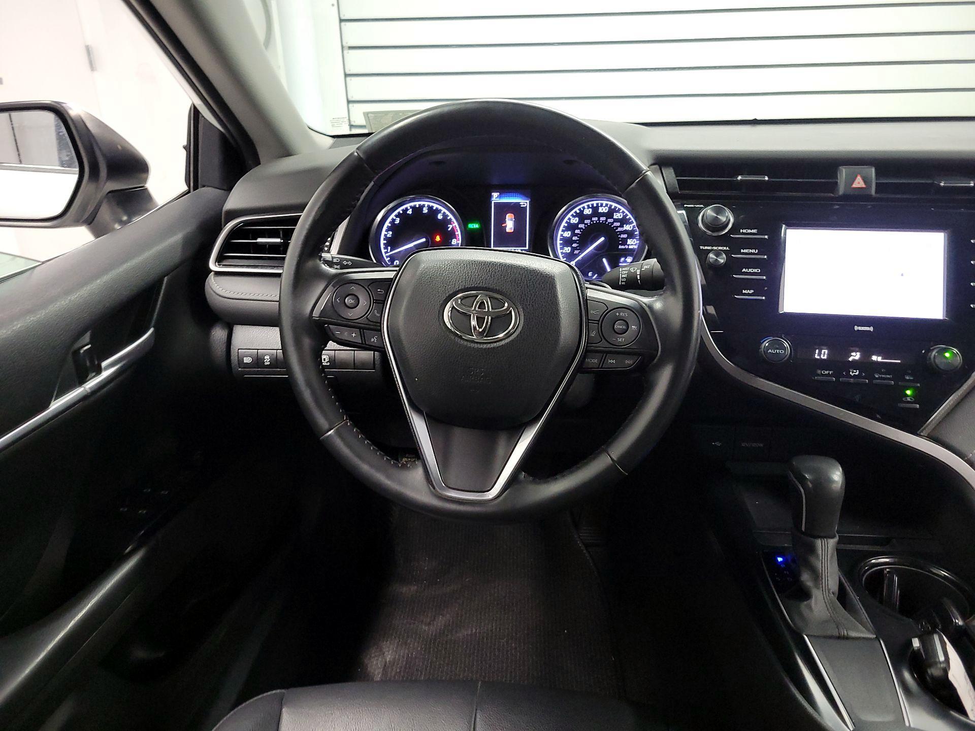 Thumbnail: 2020 Toyota Camry - 10