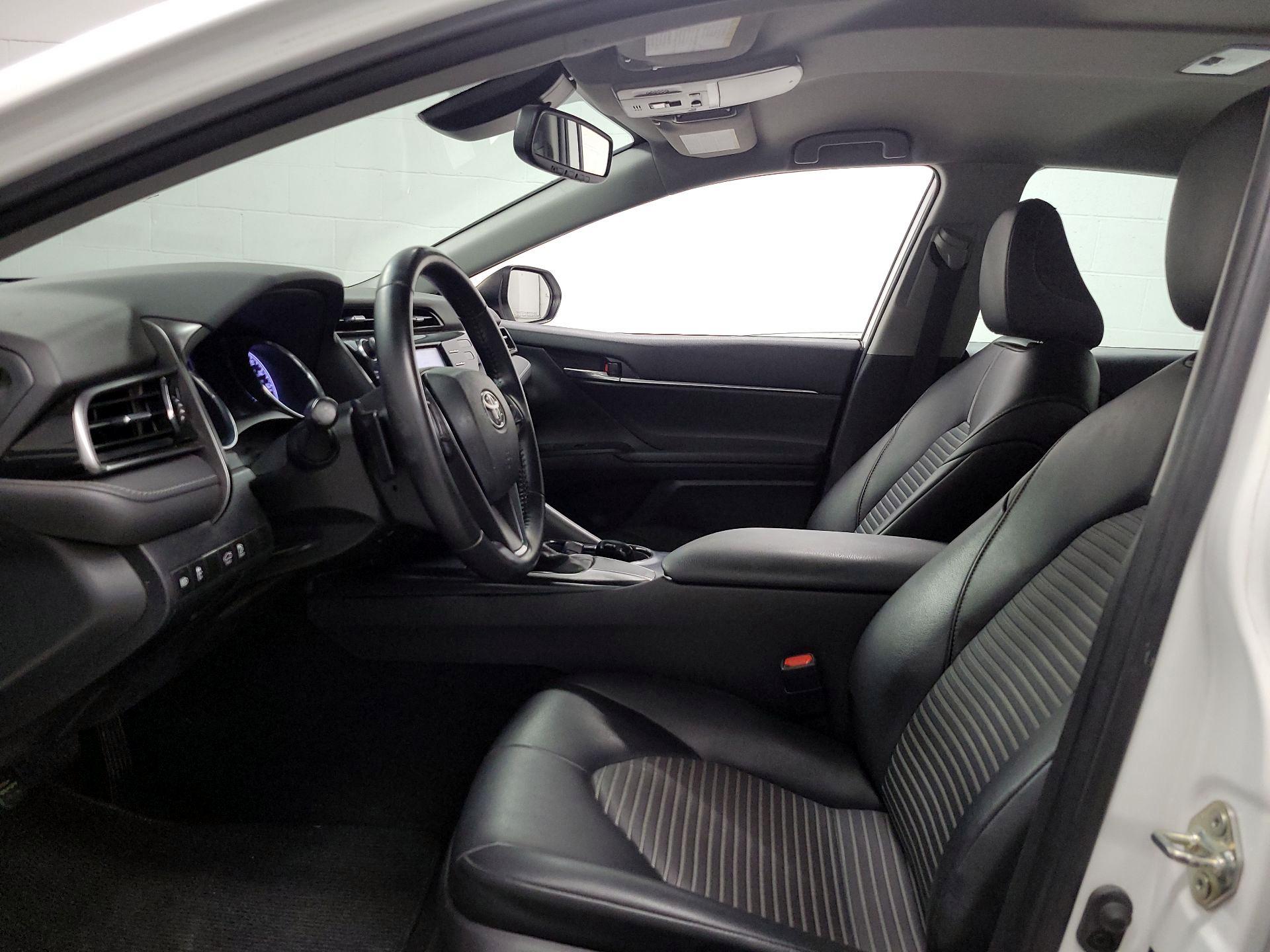 Thumbnail: 2020 Toyota Camry - 11