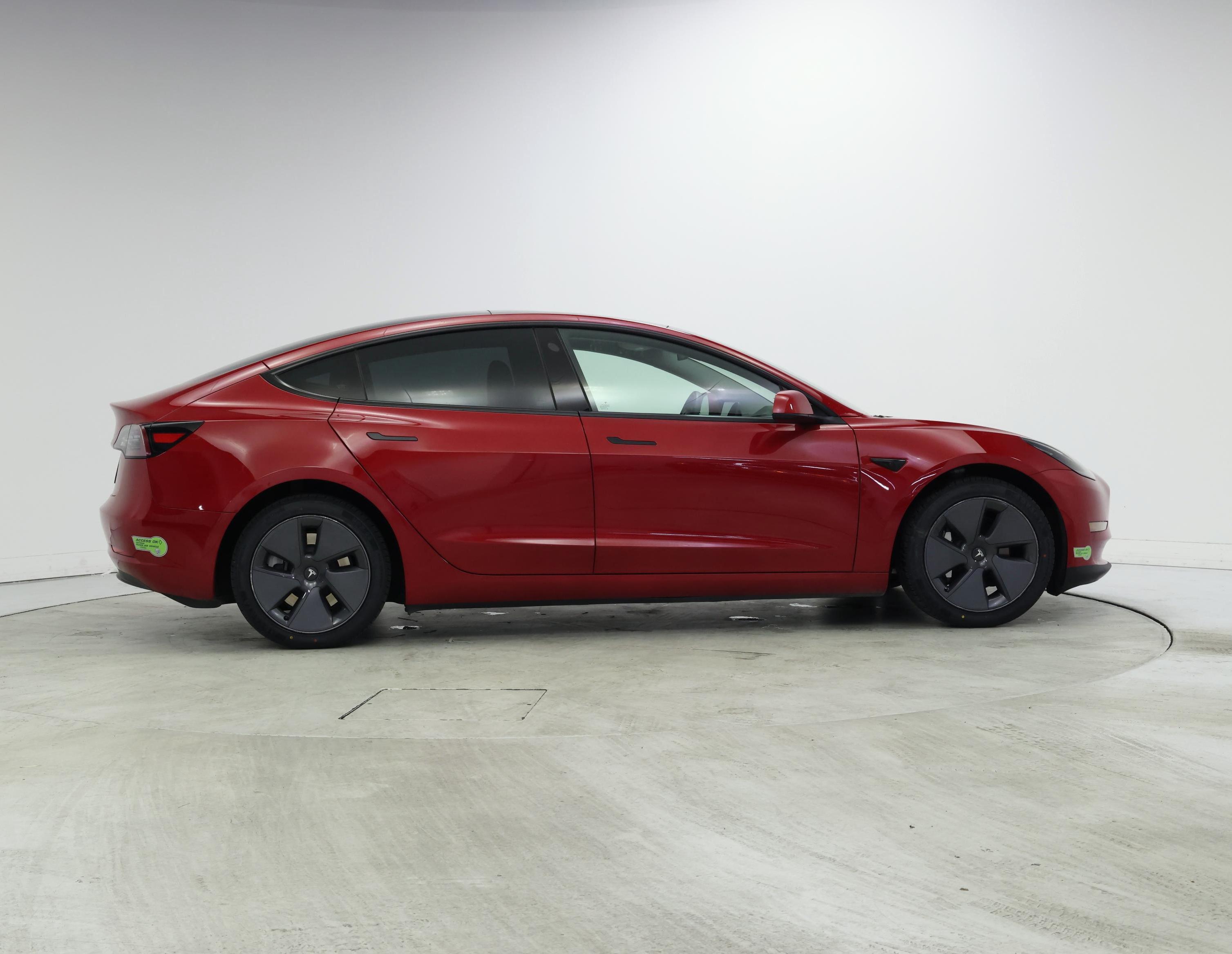 Thumbnail: 2023 Tesla Model 3 - 7