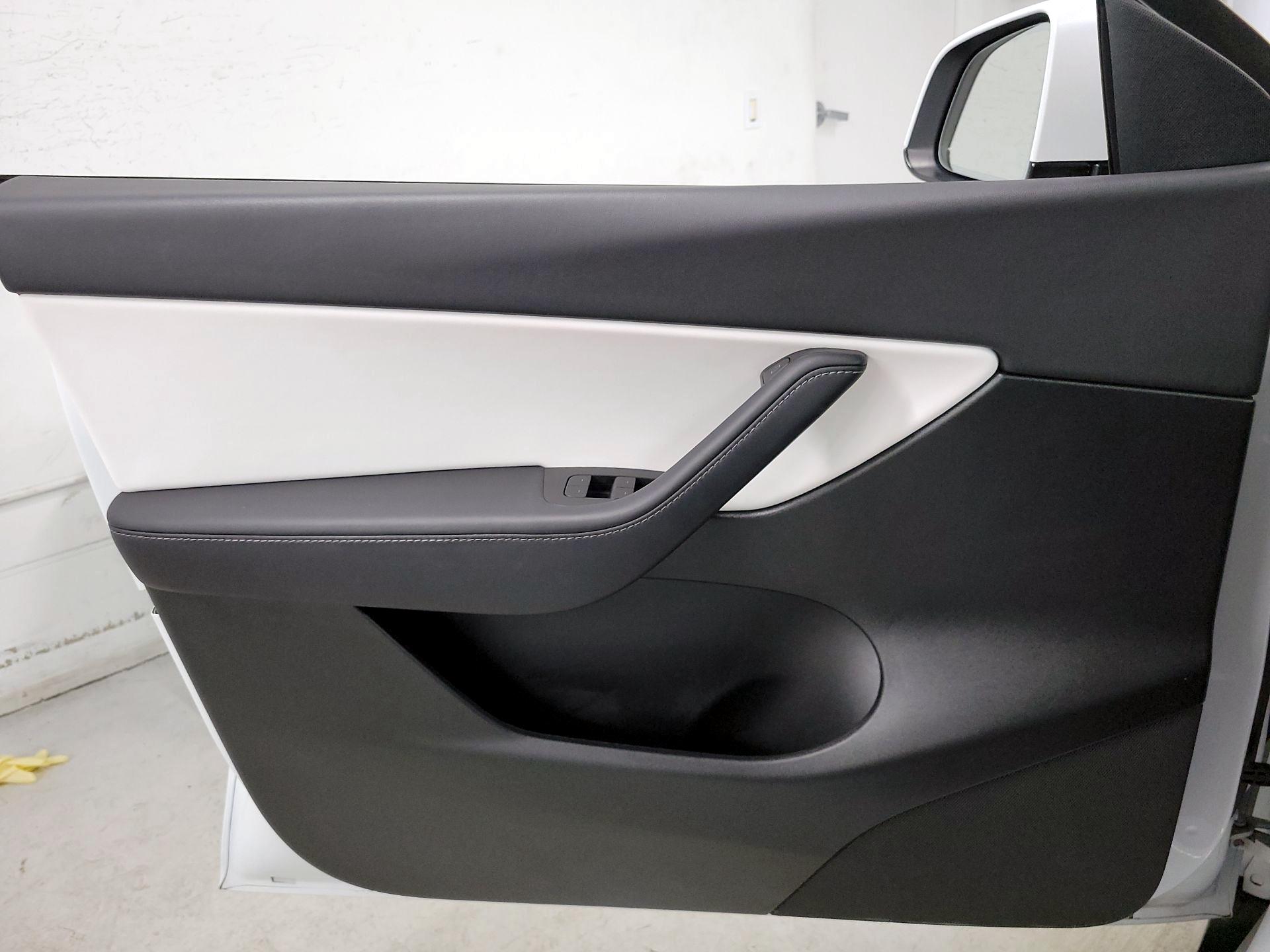 Thumbnail: 2021 Tesla Model Y - 12