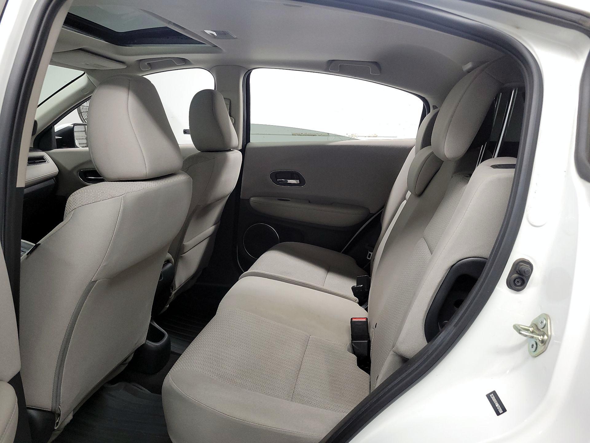 Thumbnail: 2017 Honda HR-V - 17