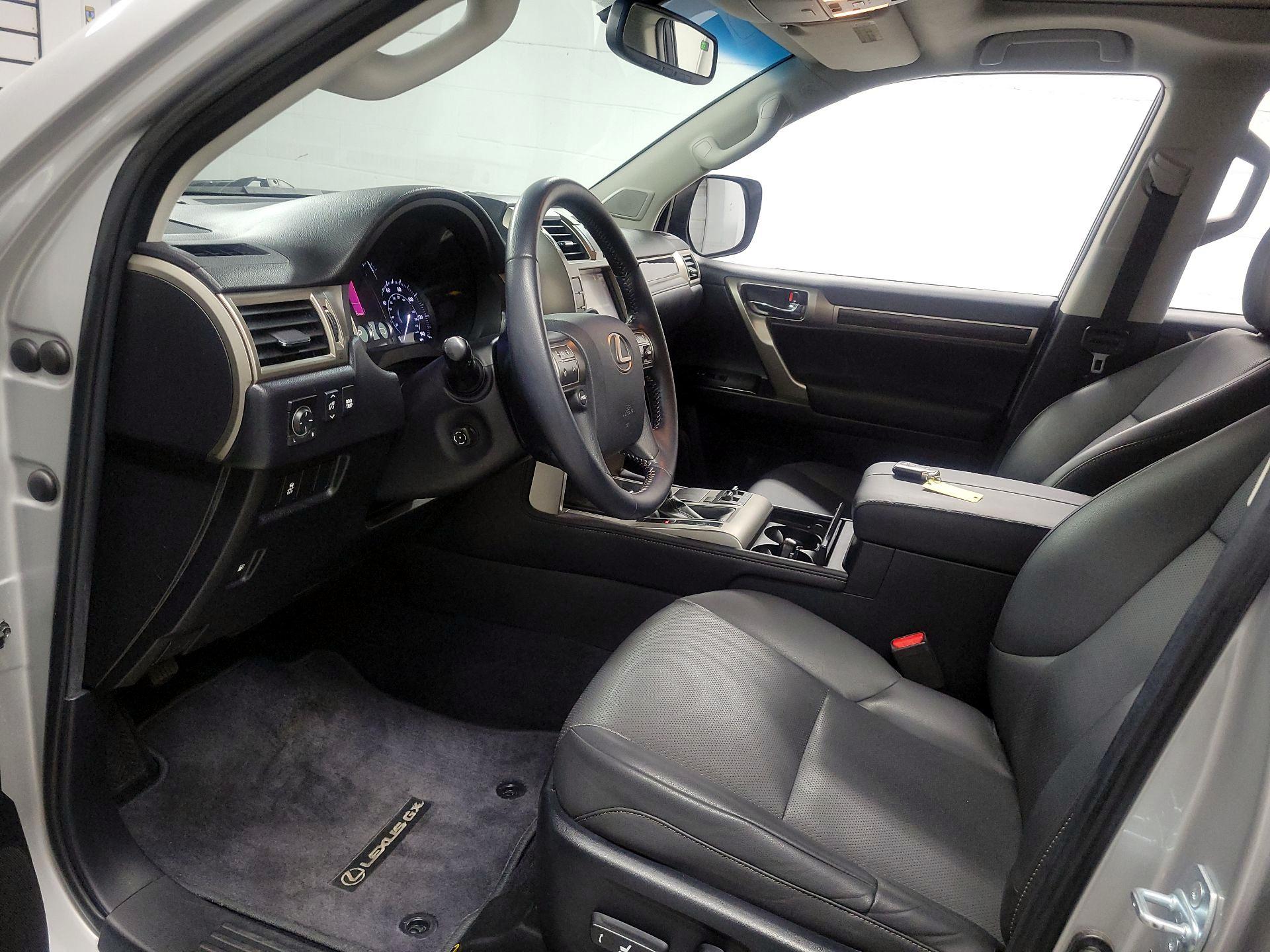 Thumbnail: 2014 Lexus GX - 11