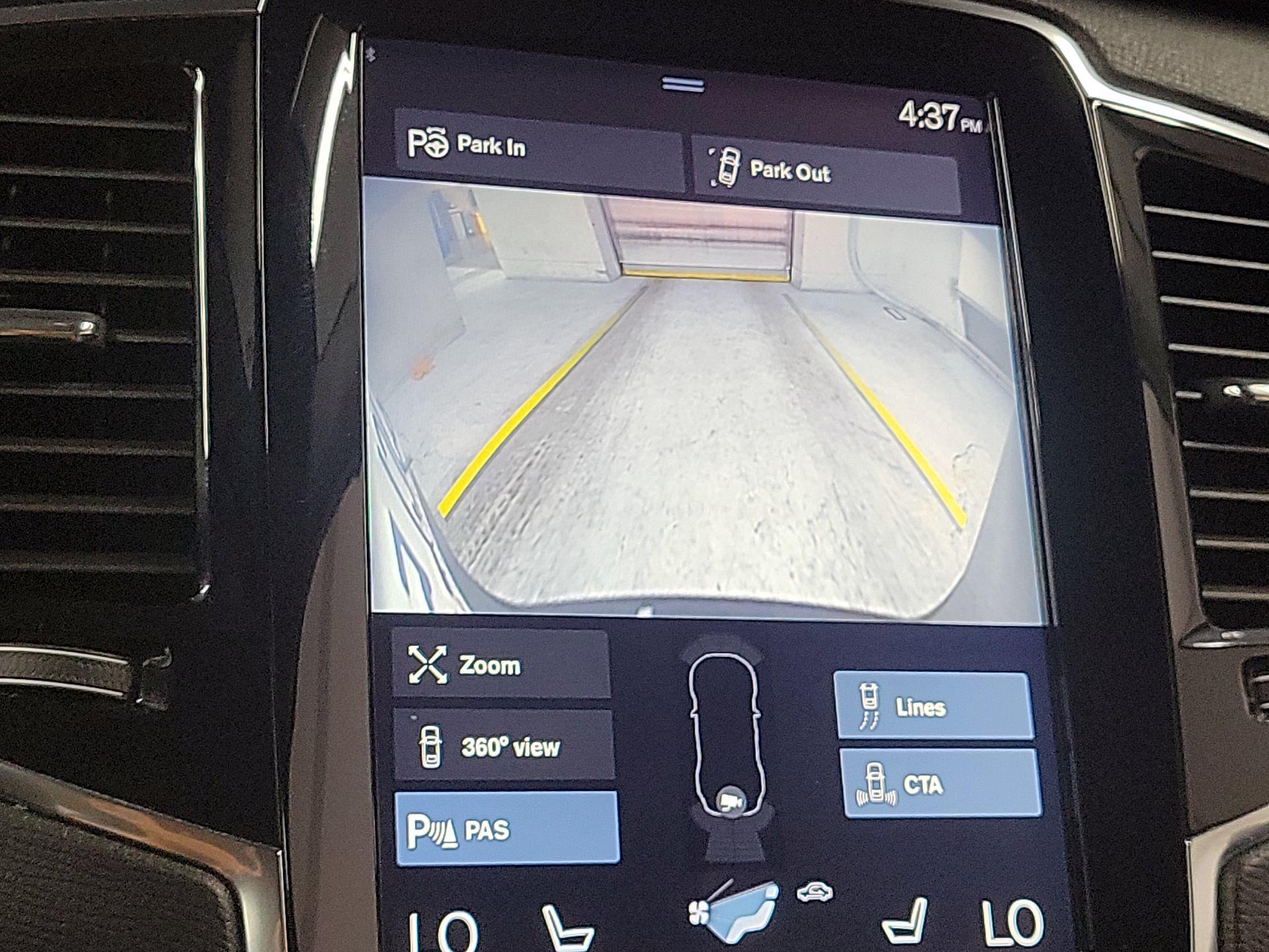 Thumbnail: 2018 Volvo XC90 - 15