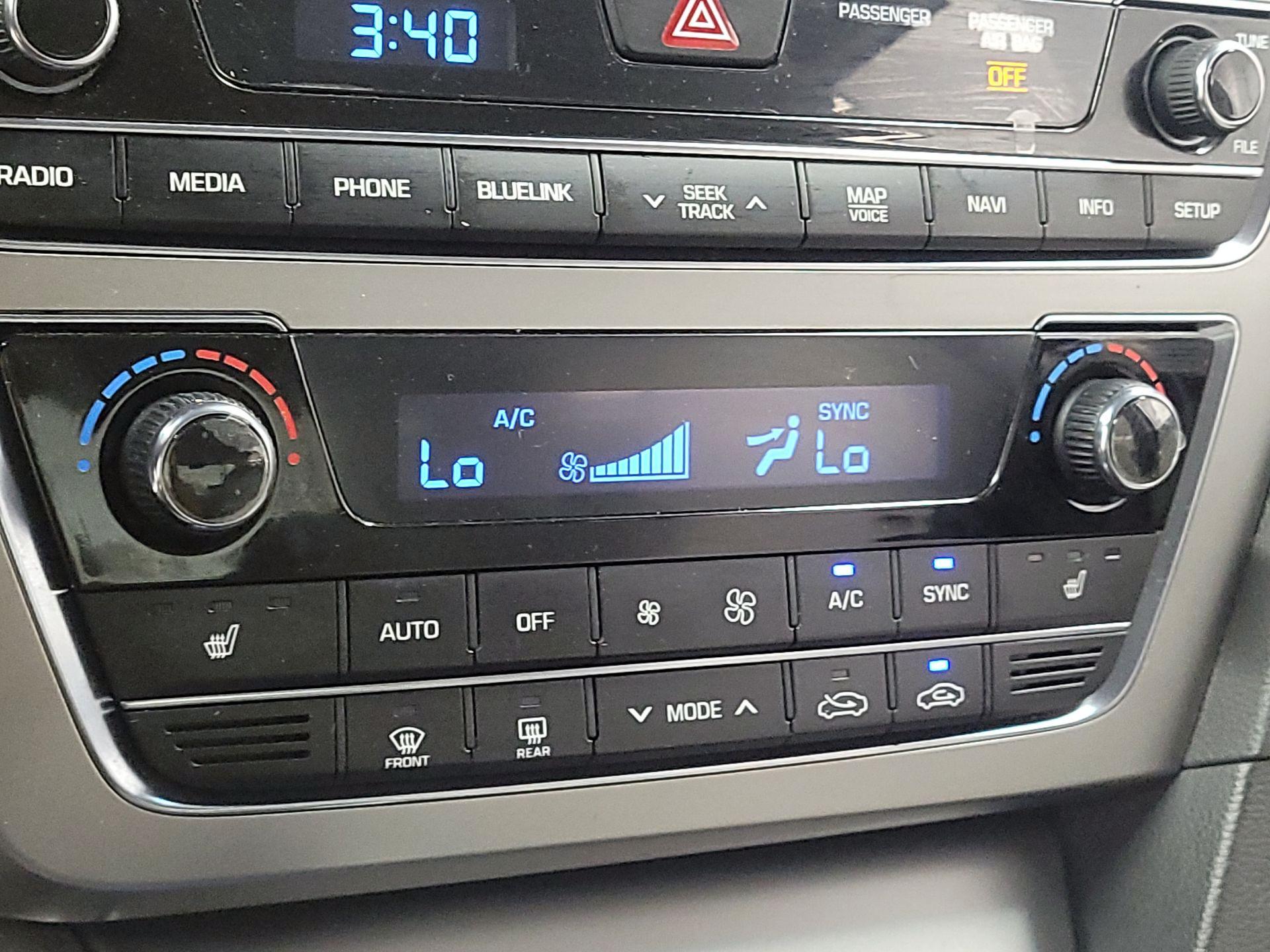 Thumbnail: 2015 Hyundai Sonata - 17
