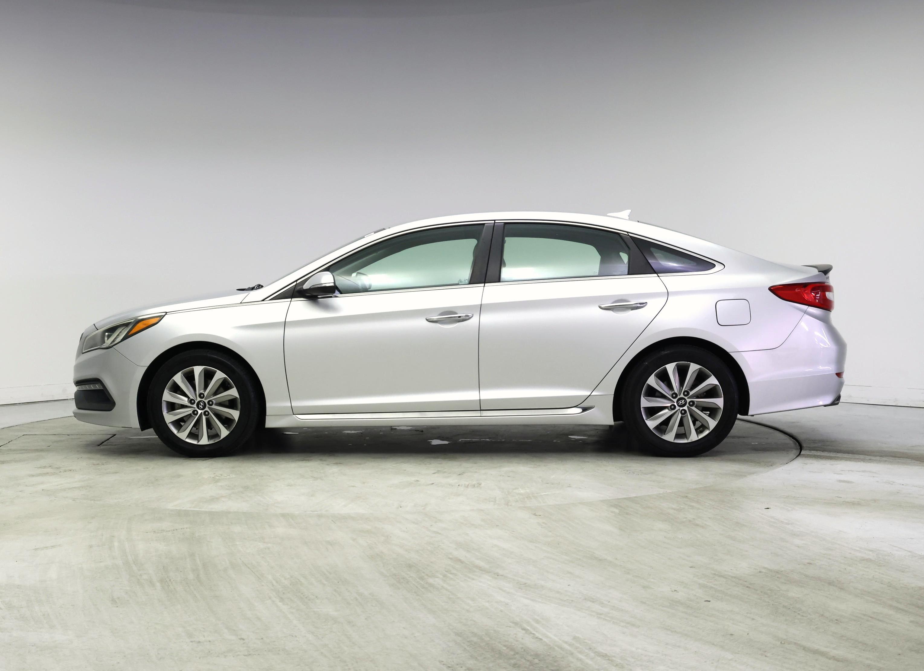 Thumbnail: 2015 Hyundai Sonata - 3