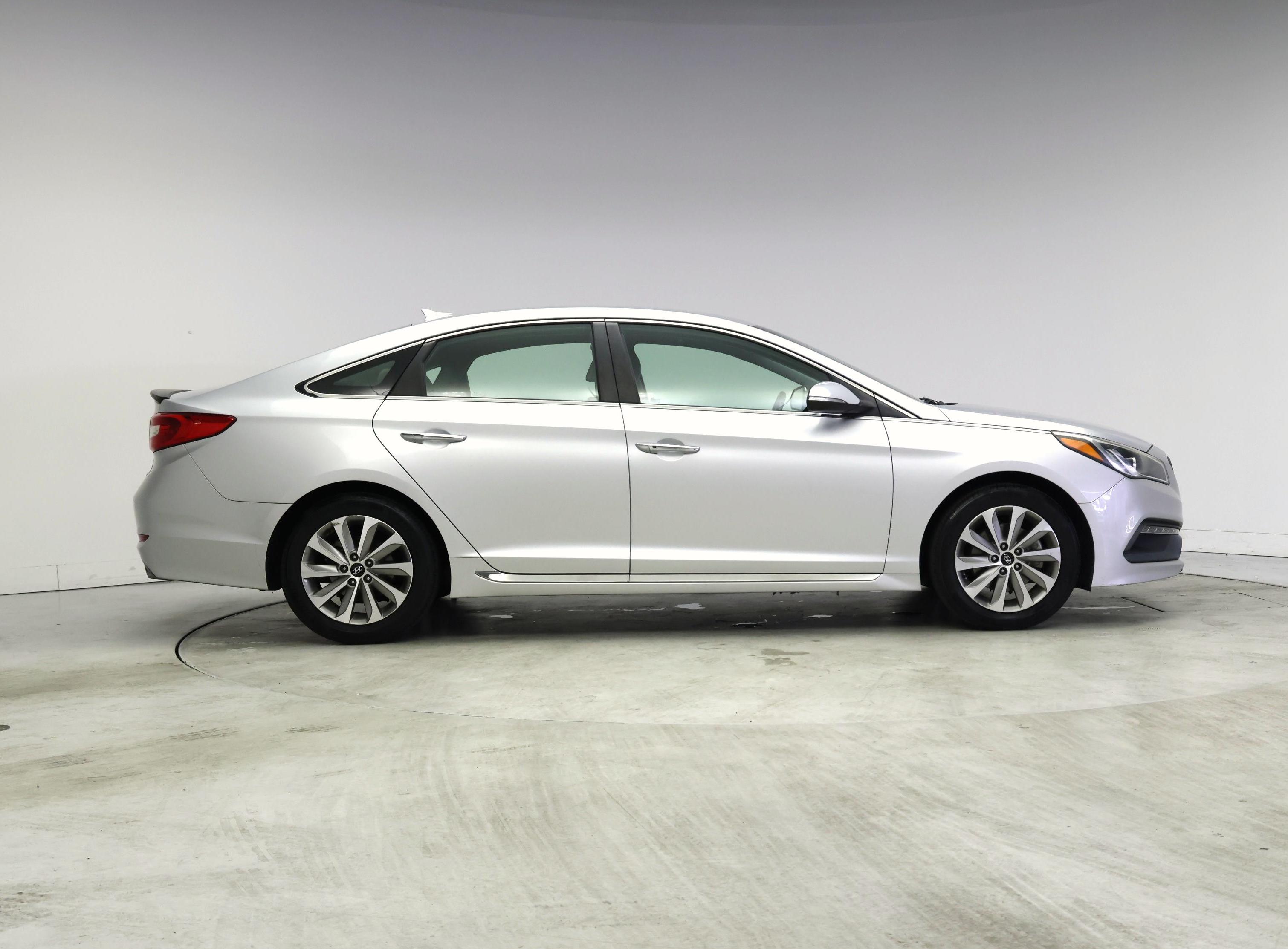 Thumbnail: 2015 Hyundai Sonata - 7