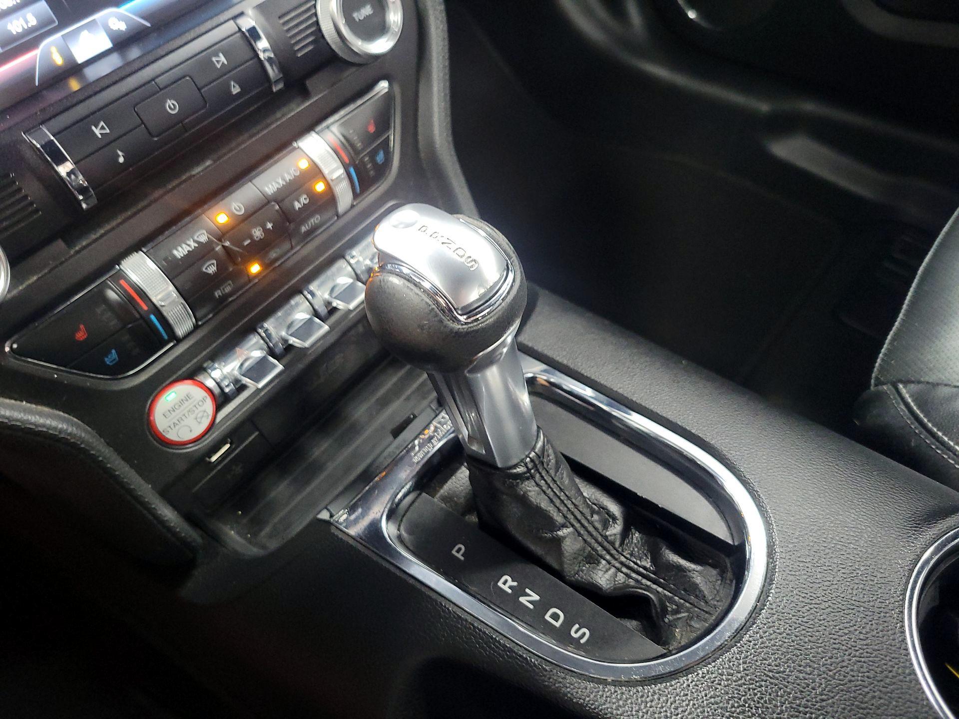 Thumbnail: 2015 Ford Mustang - 17