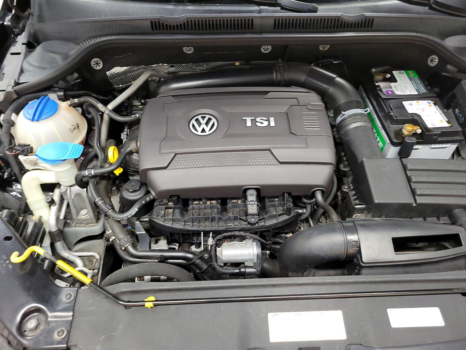 Thumbnail: 2015 Volkswagen Jetta - 19