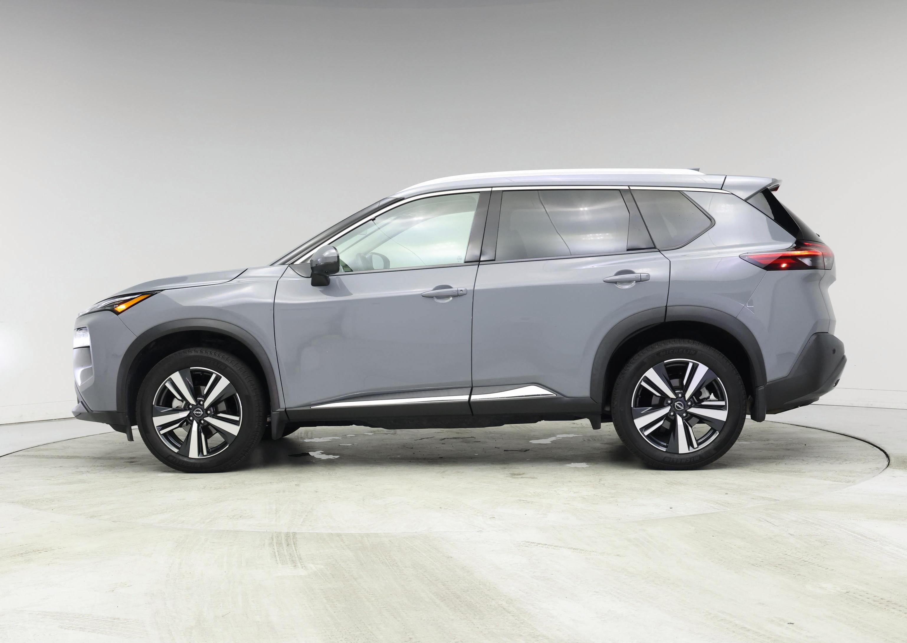 Thumbnail: 2022 Nissan Rogue - 3