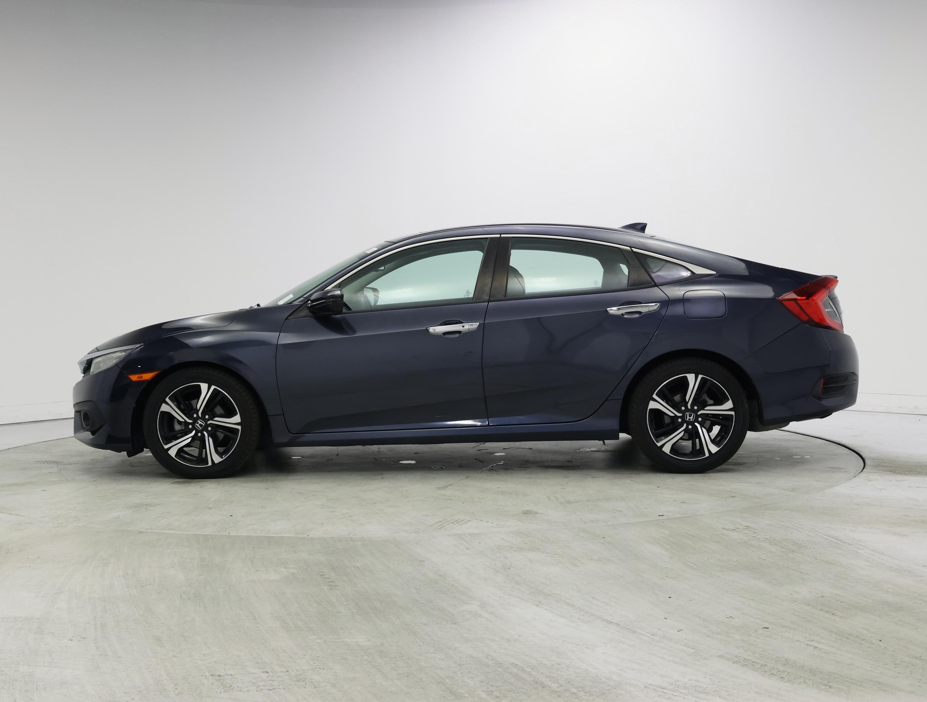 Thumbnail: 2016 Honda Civic - 3