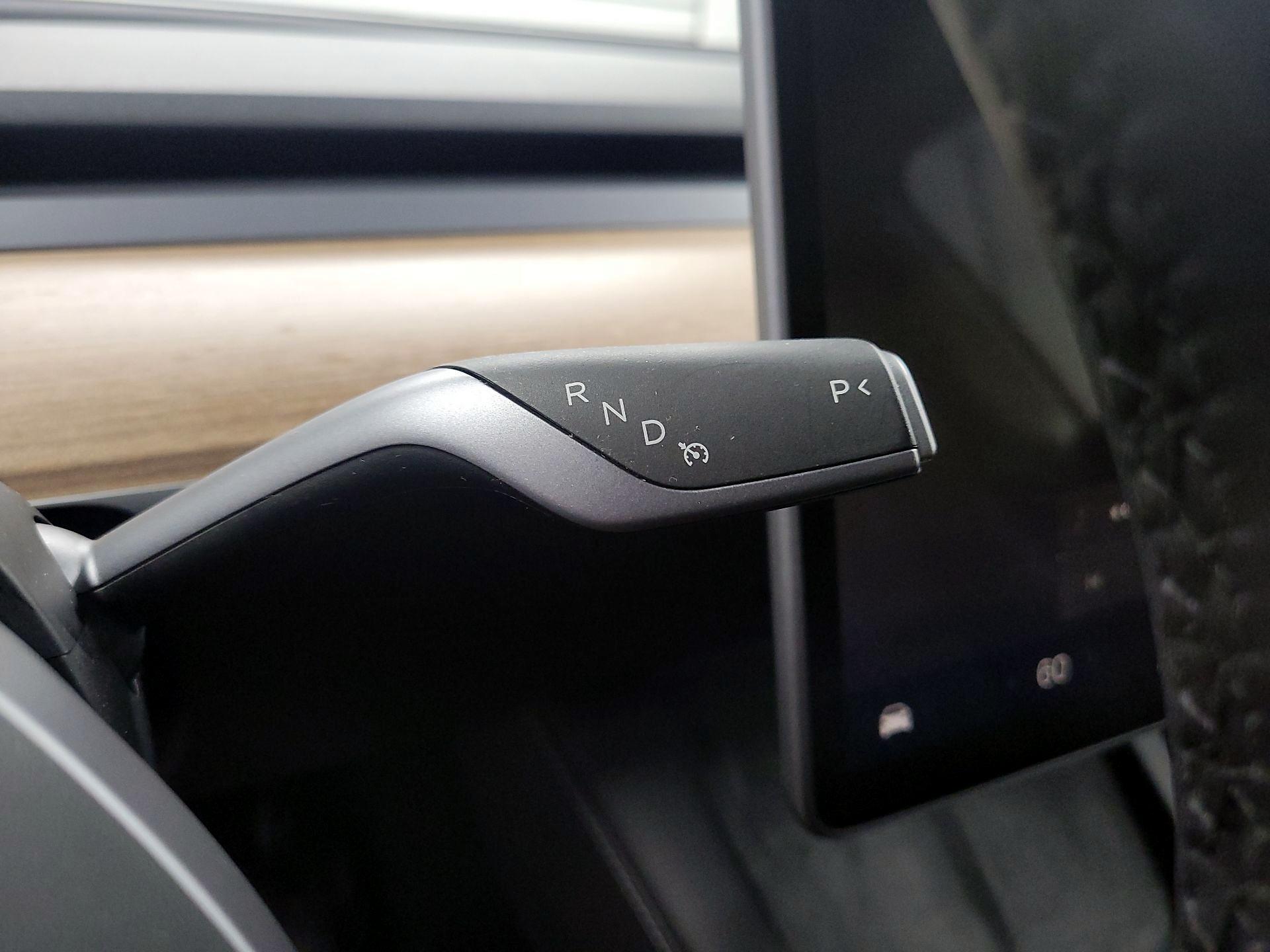 Thumbnail: 2025 Tesla Model Y - 17