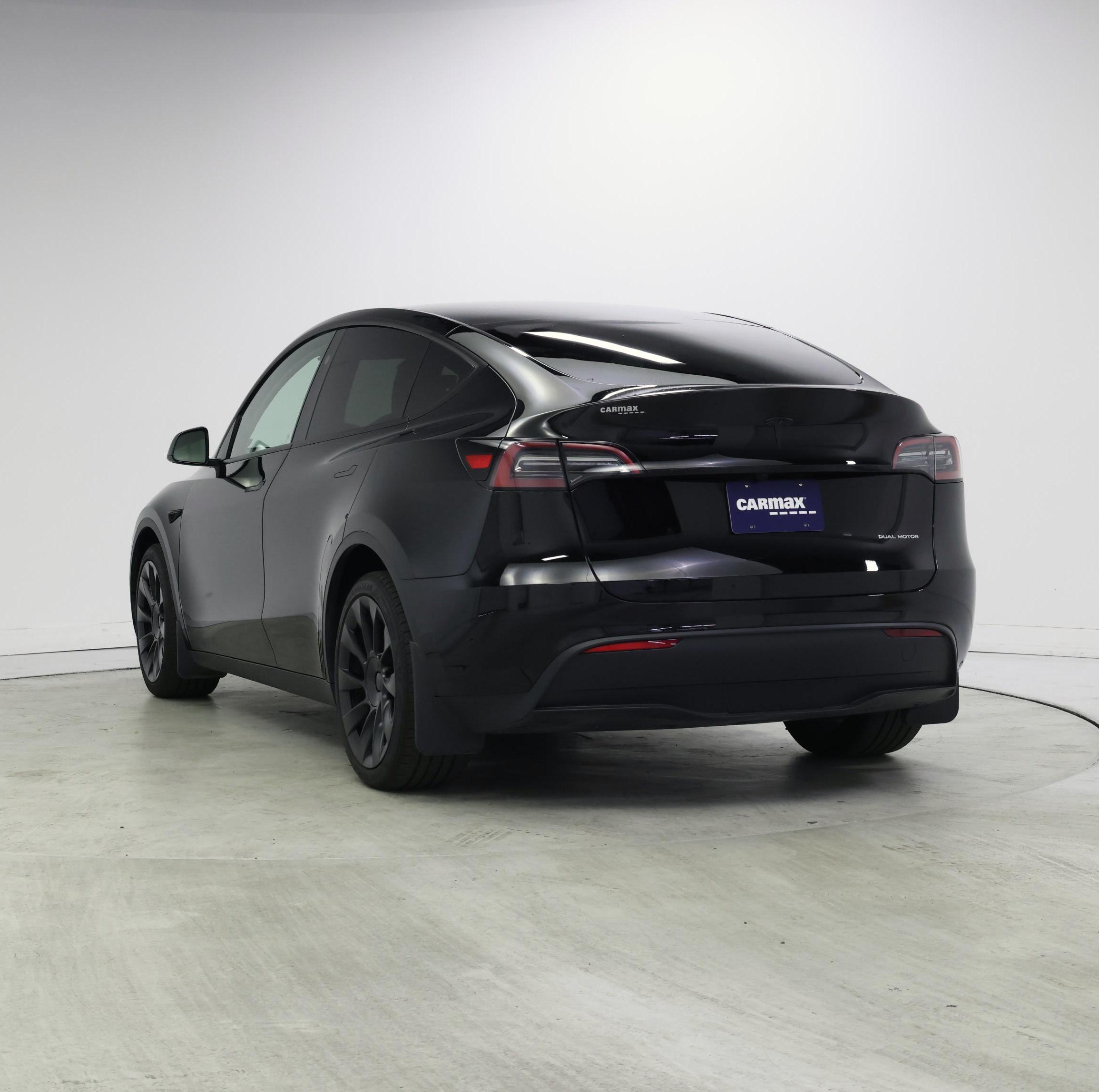 Thumbnail: 2025 Tesla Model Y - 2