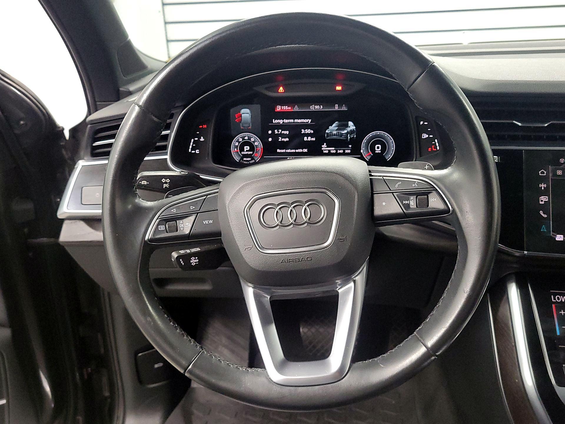 Thumbnail: 2021 Audi Q7 - 10