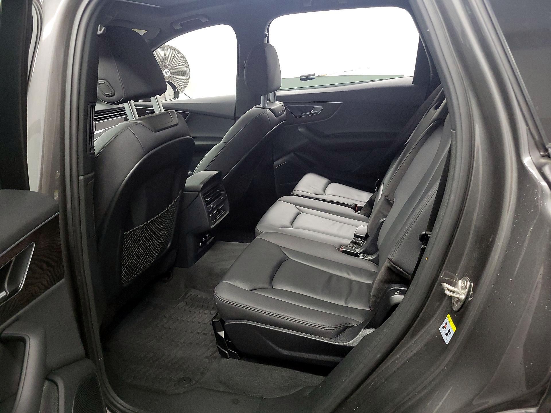 Thumbnail: 2021 Audi Q7 - 19