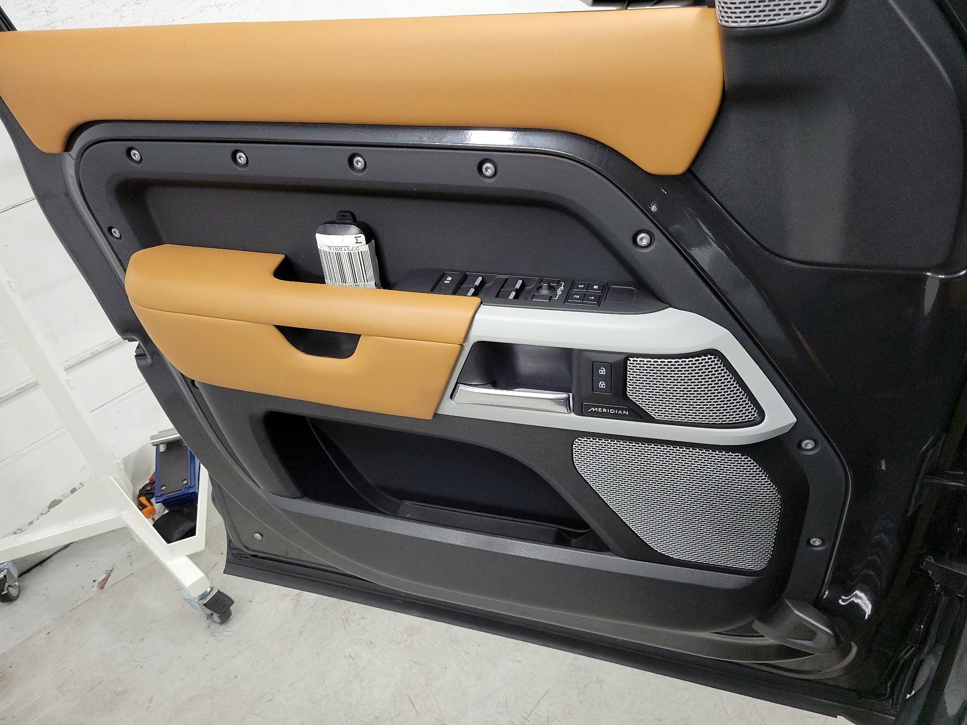 Thumbnail: 2023 Land Rover Defender - 12