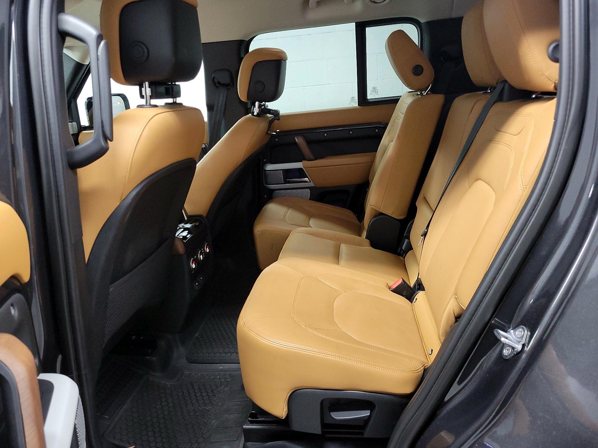 Thumbnail: 2023 Land Rover Defender - 17