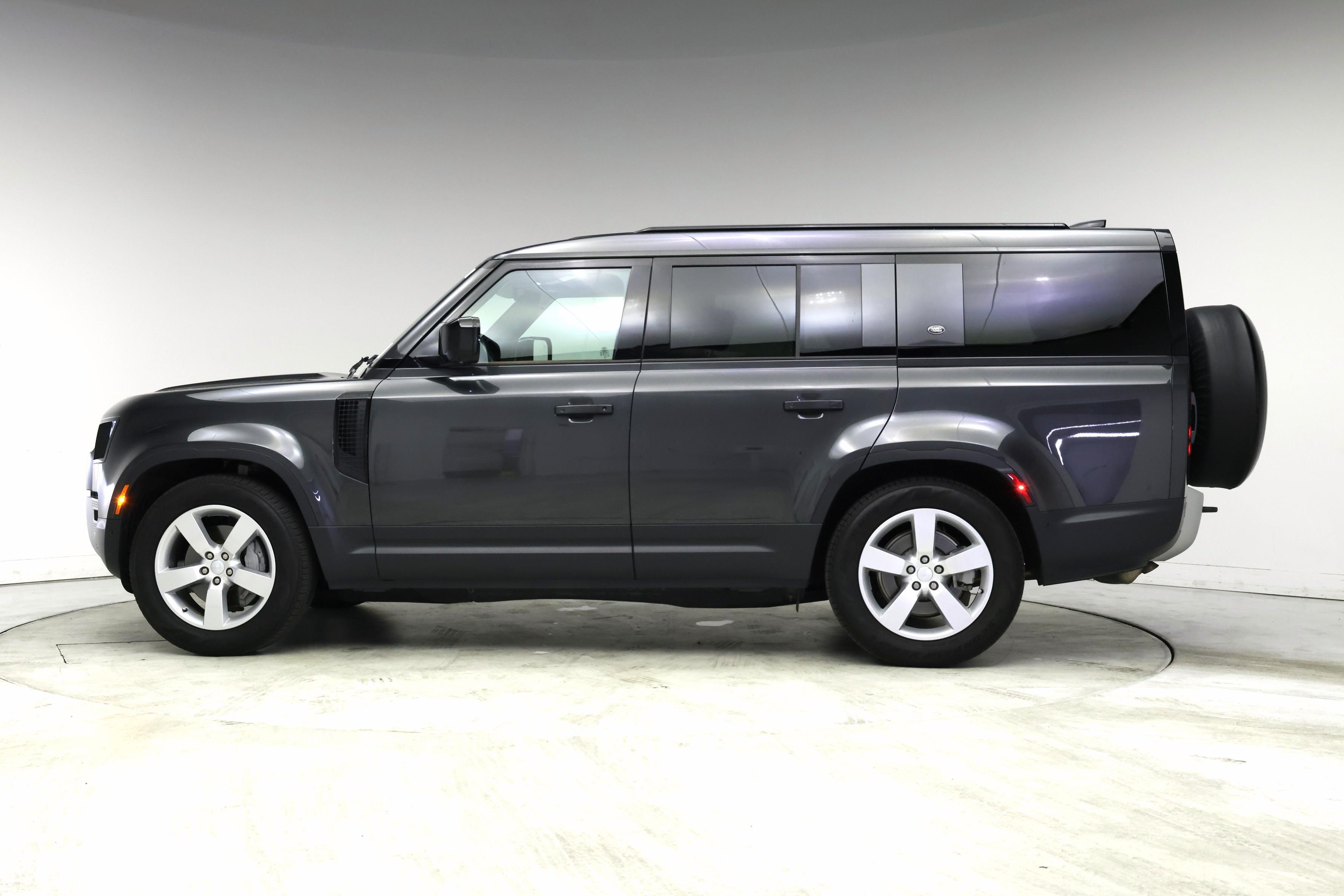 Thumbnail: 2023 Land Rover Defender - 3