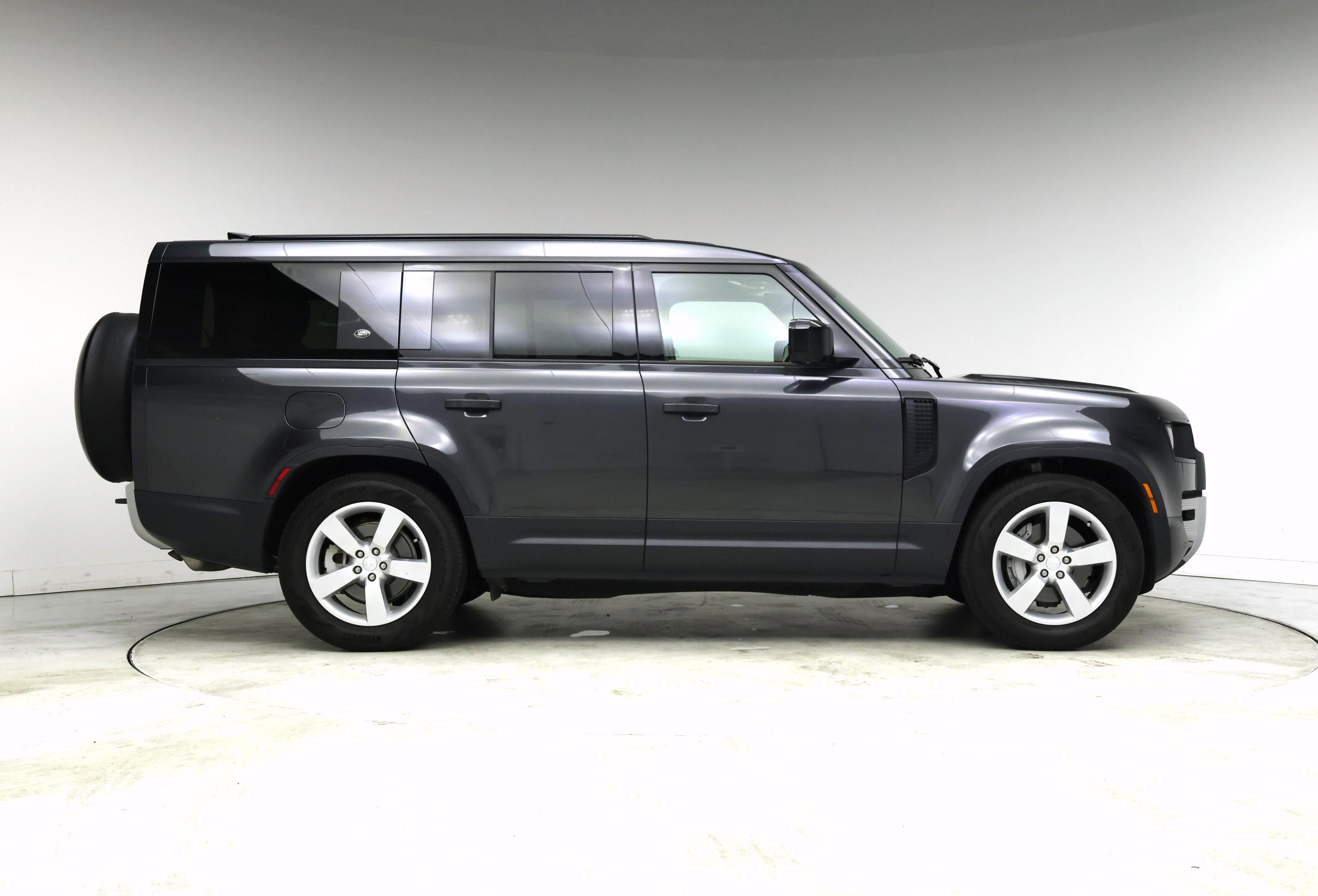 Thumbnail: 2023 Land Rover Defender - 7