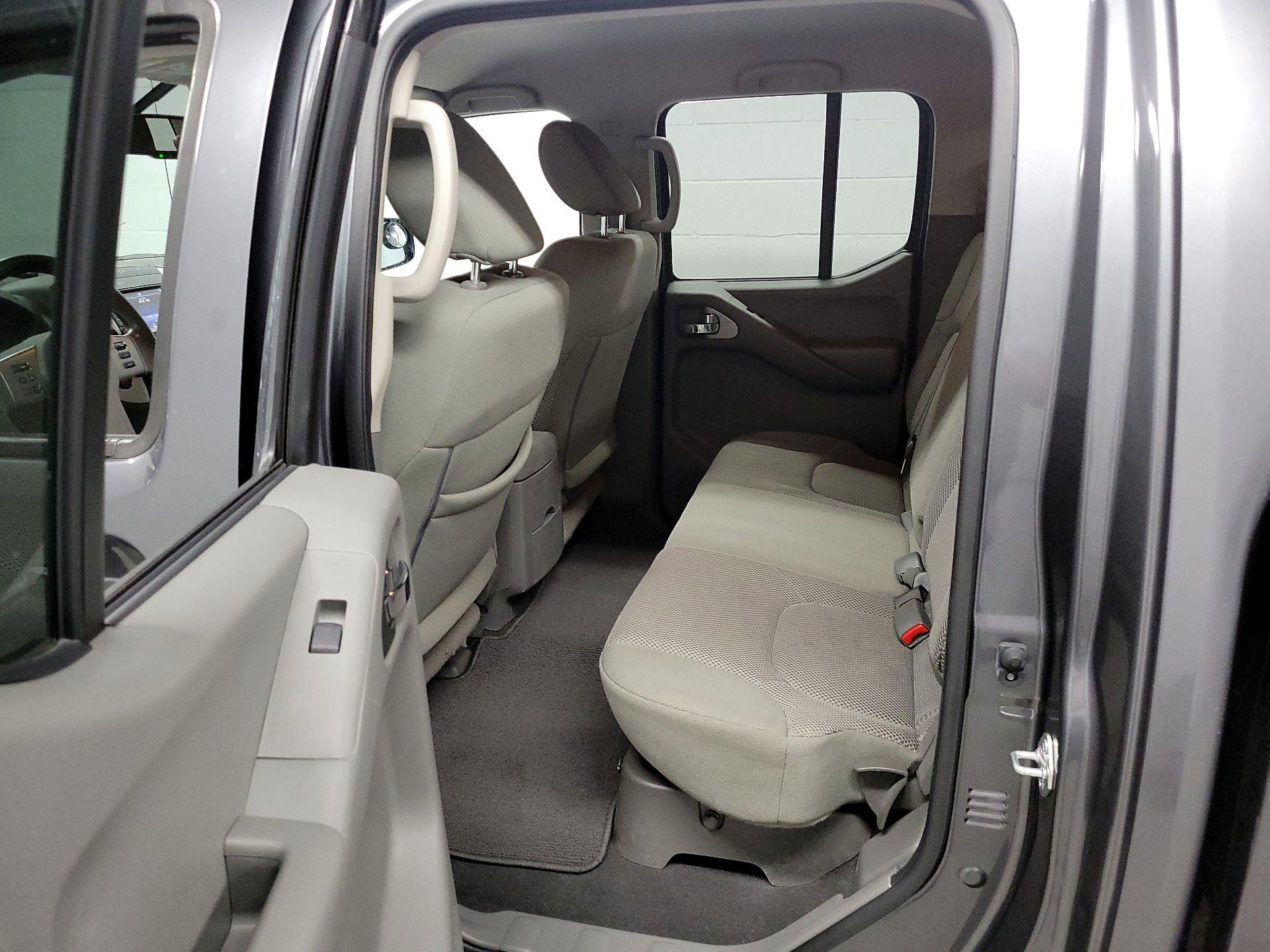 Thumbnail: 2021 Nissan Frontier - 19