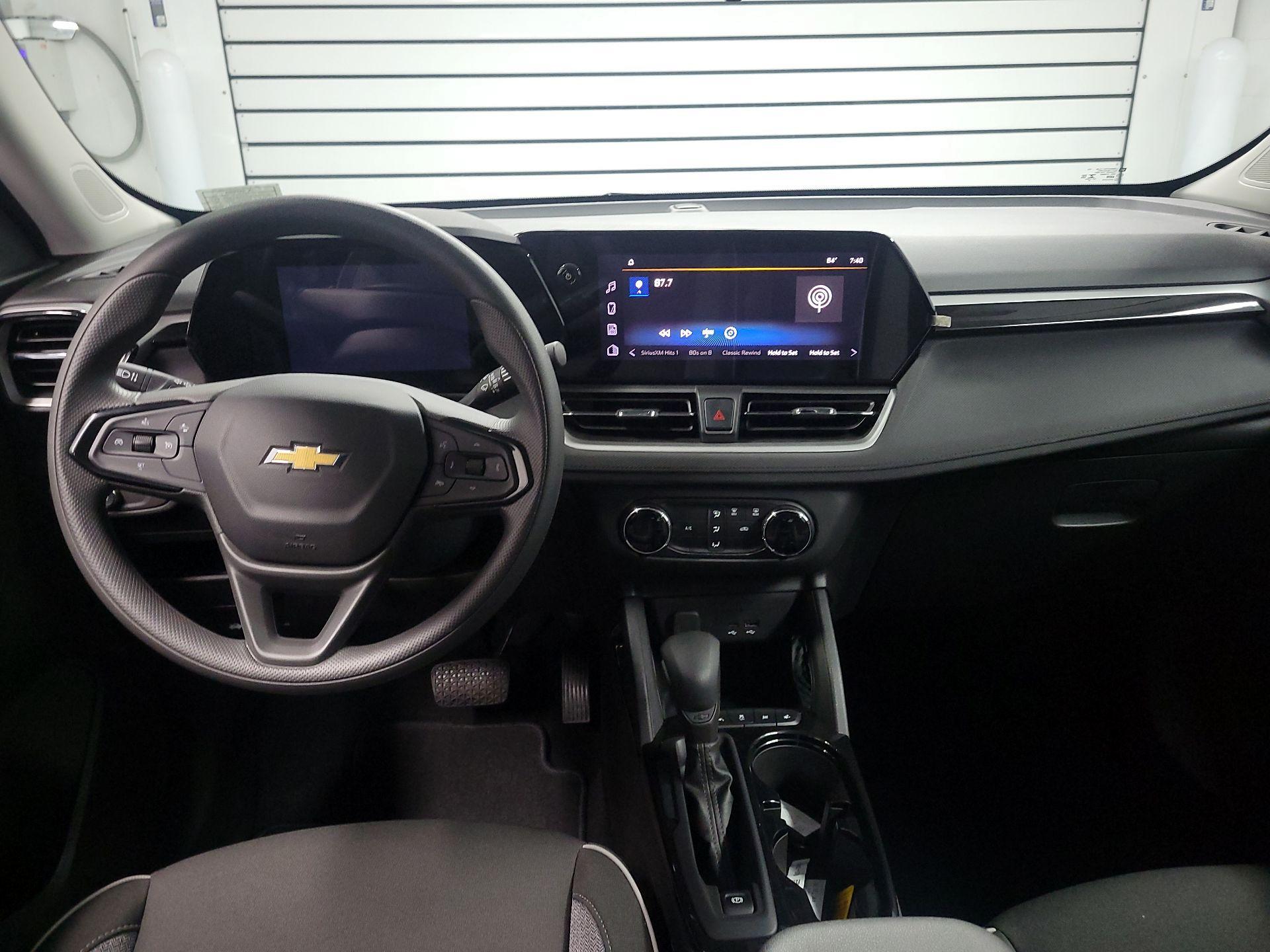Thumbnail: 2025 Chevrolet TrailBlazer - 9