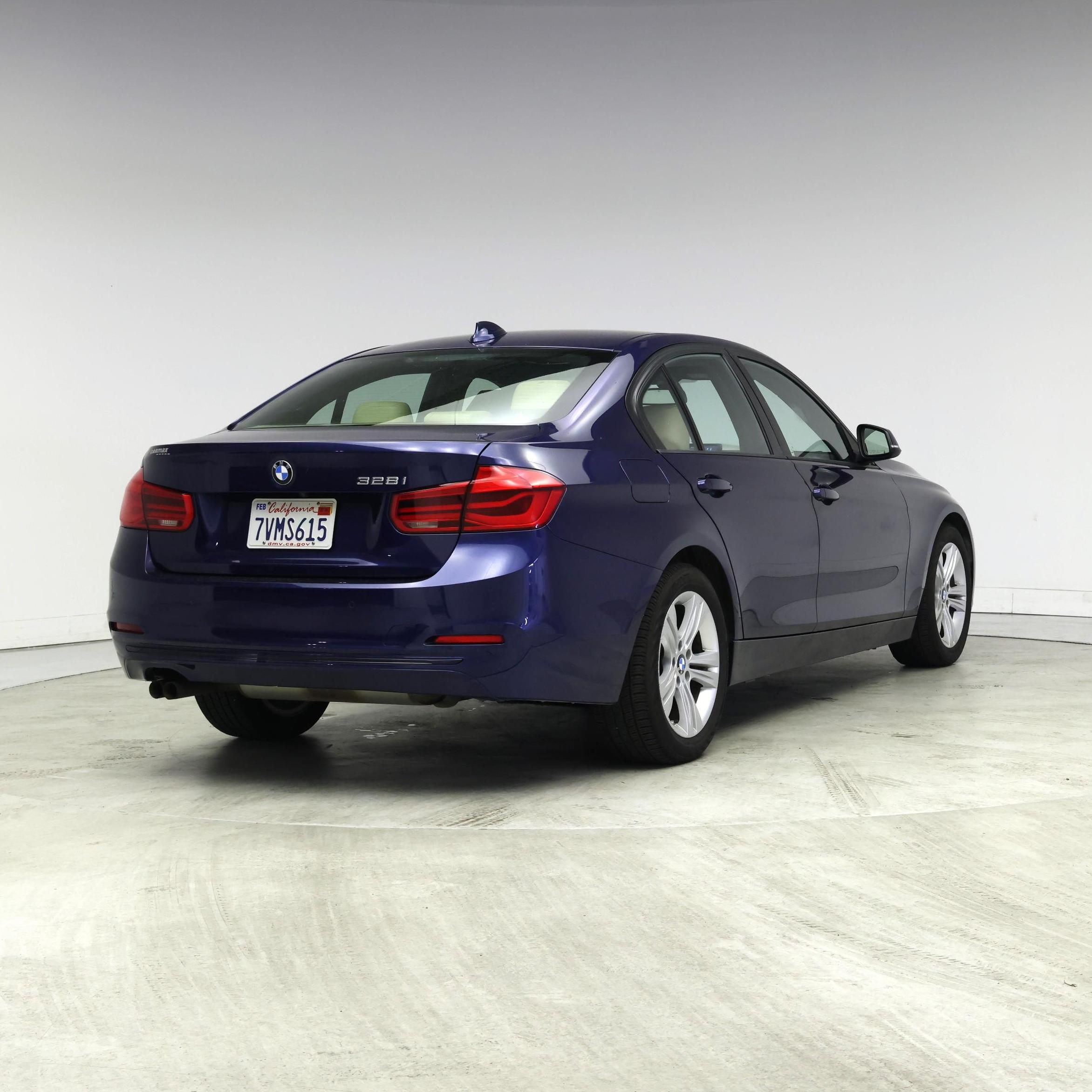 Thumbnail: 2016 BMW 3 Series - 8