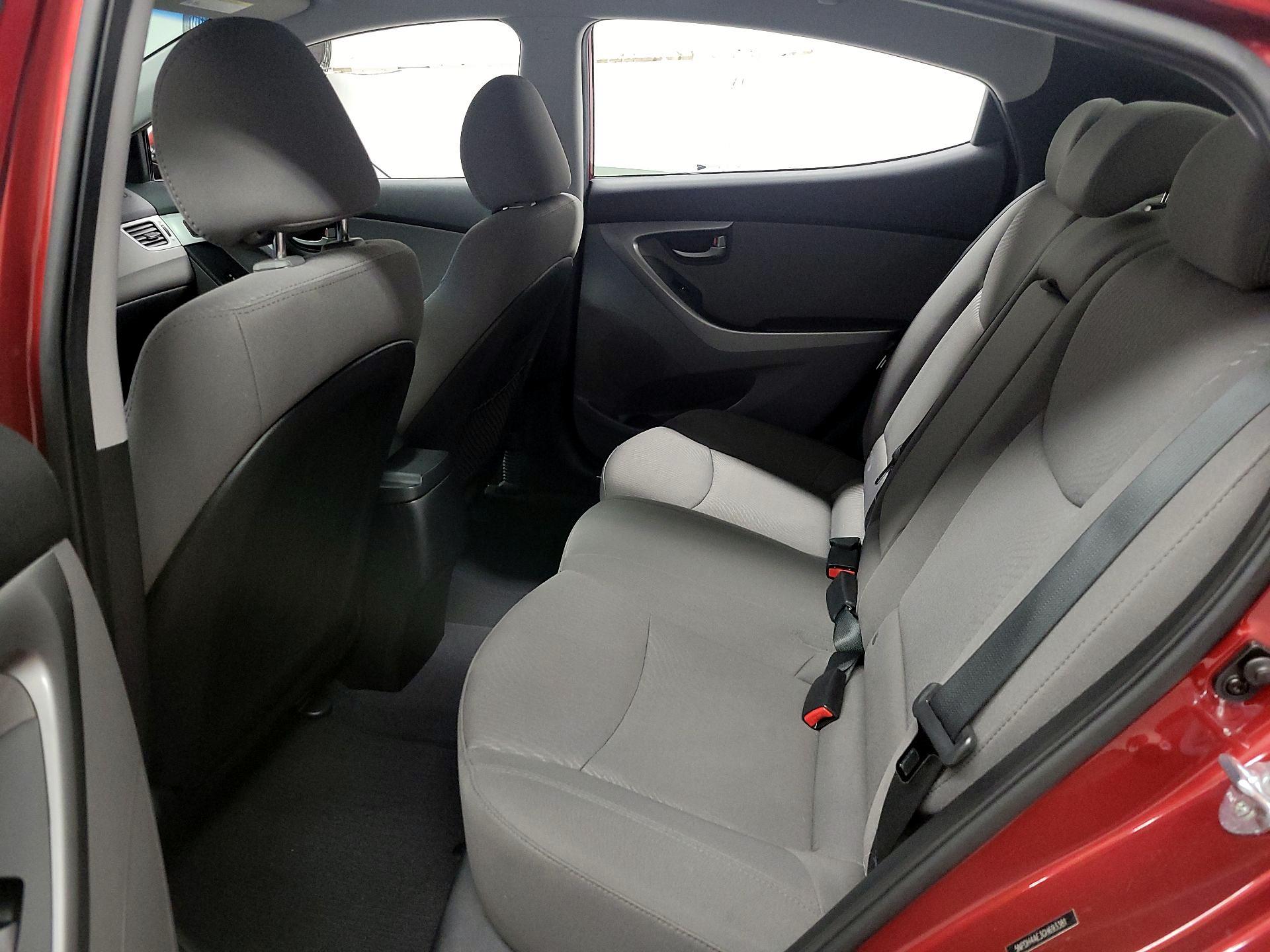 Thumbnail: 2016 Hyundai Elantra - 18