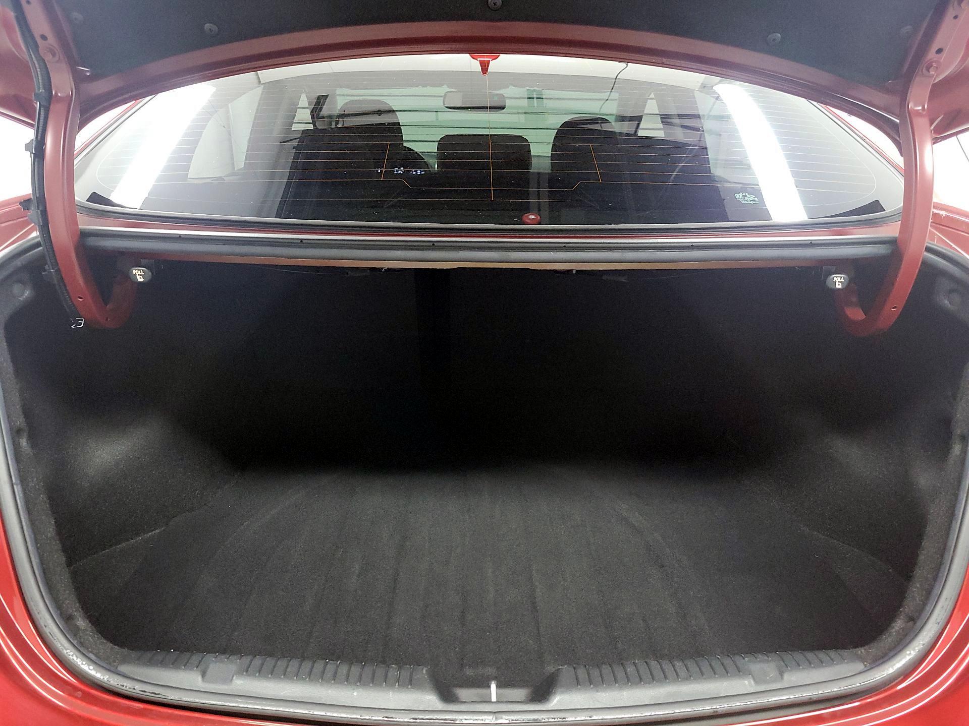 Thumbnail: 2016 Hyundai Elantra - 19