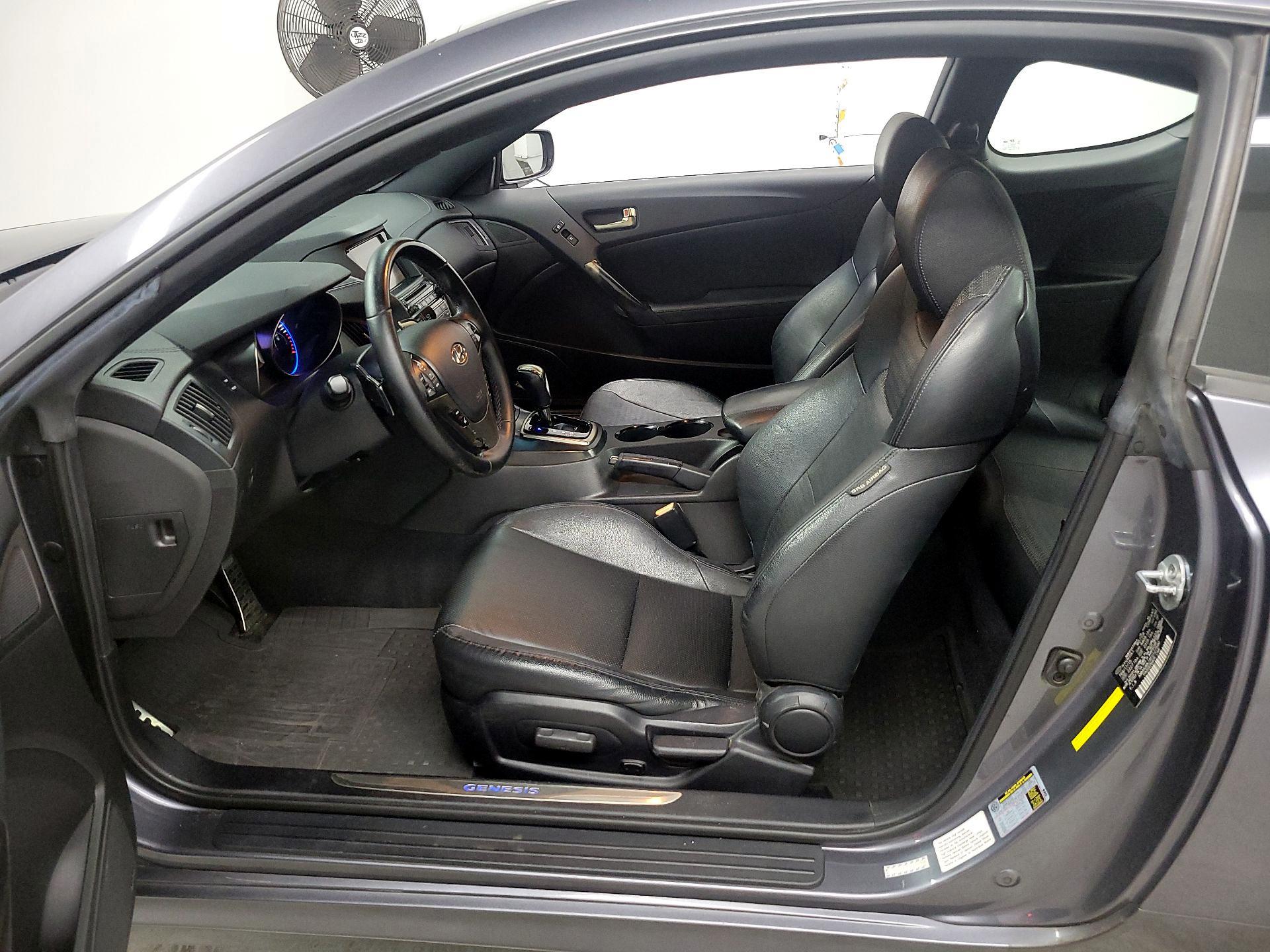 Thumbnail: 2015 Hyundai Genesis - 11