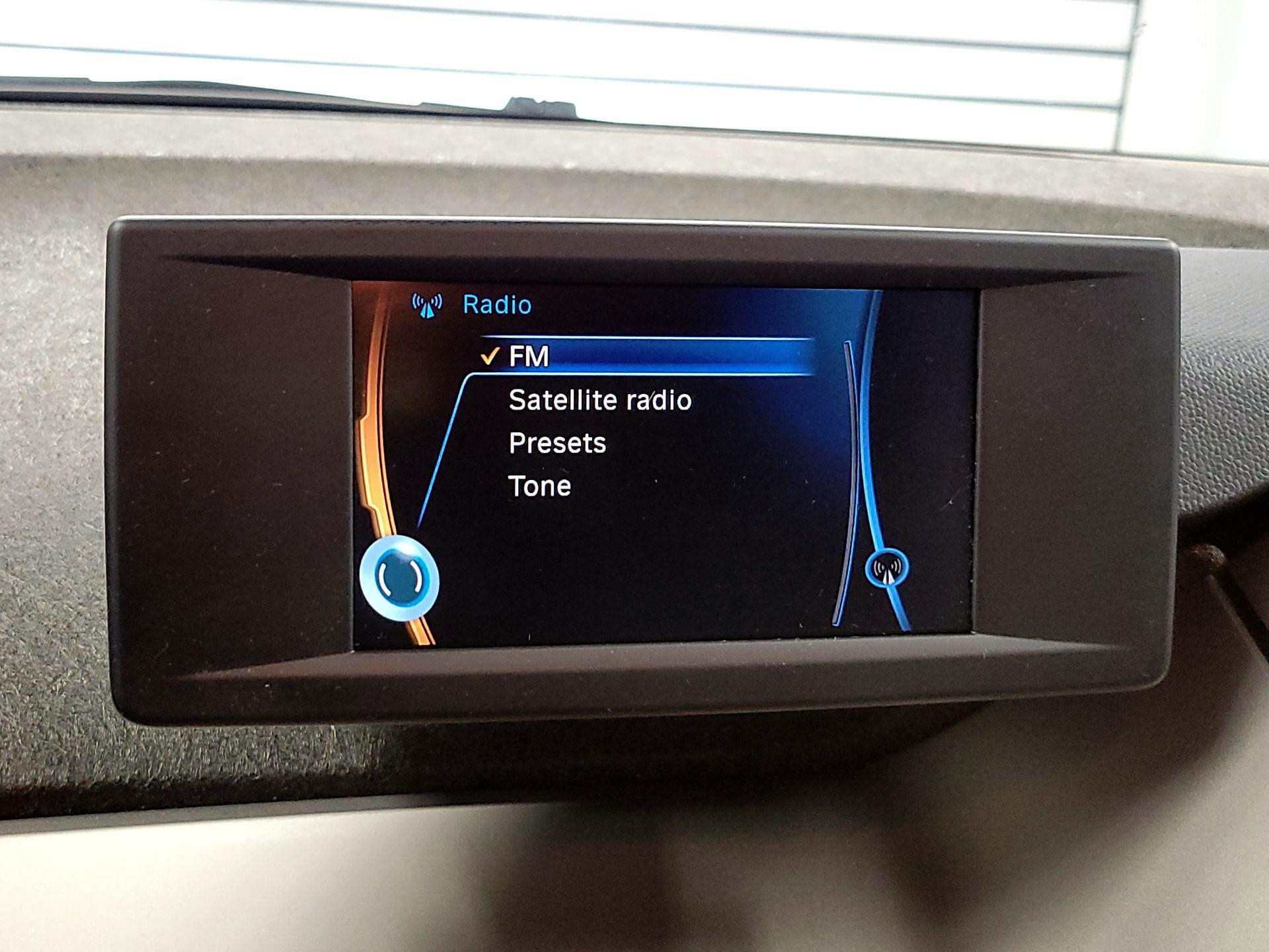 Thumbnail: 2018 BMW i3 - 13