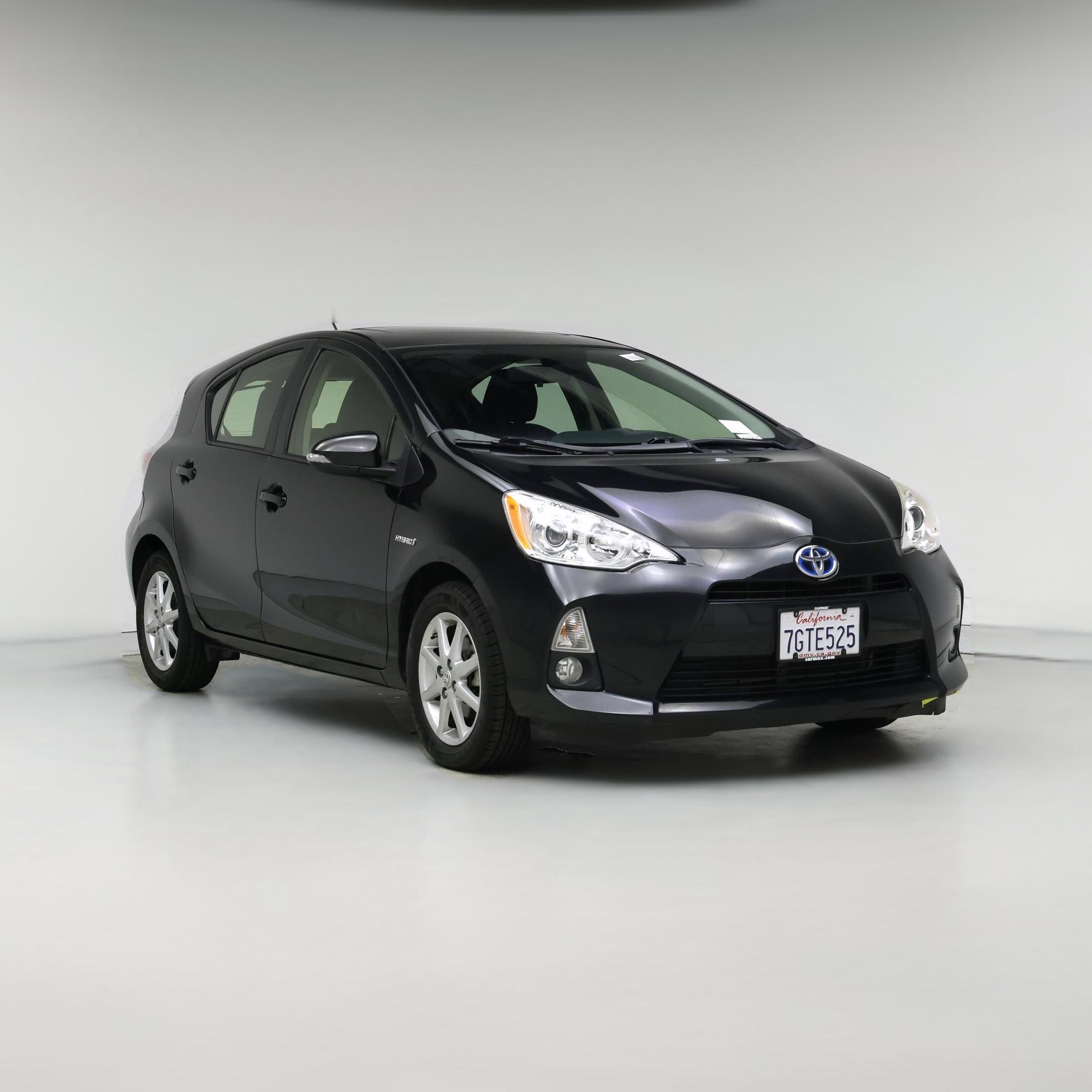 Thumbnail: 2014 Toyota Prius c - 1