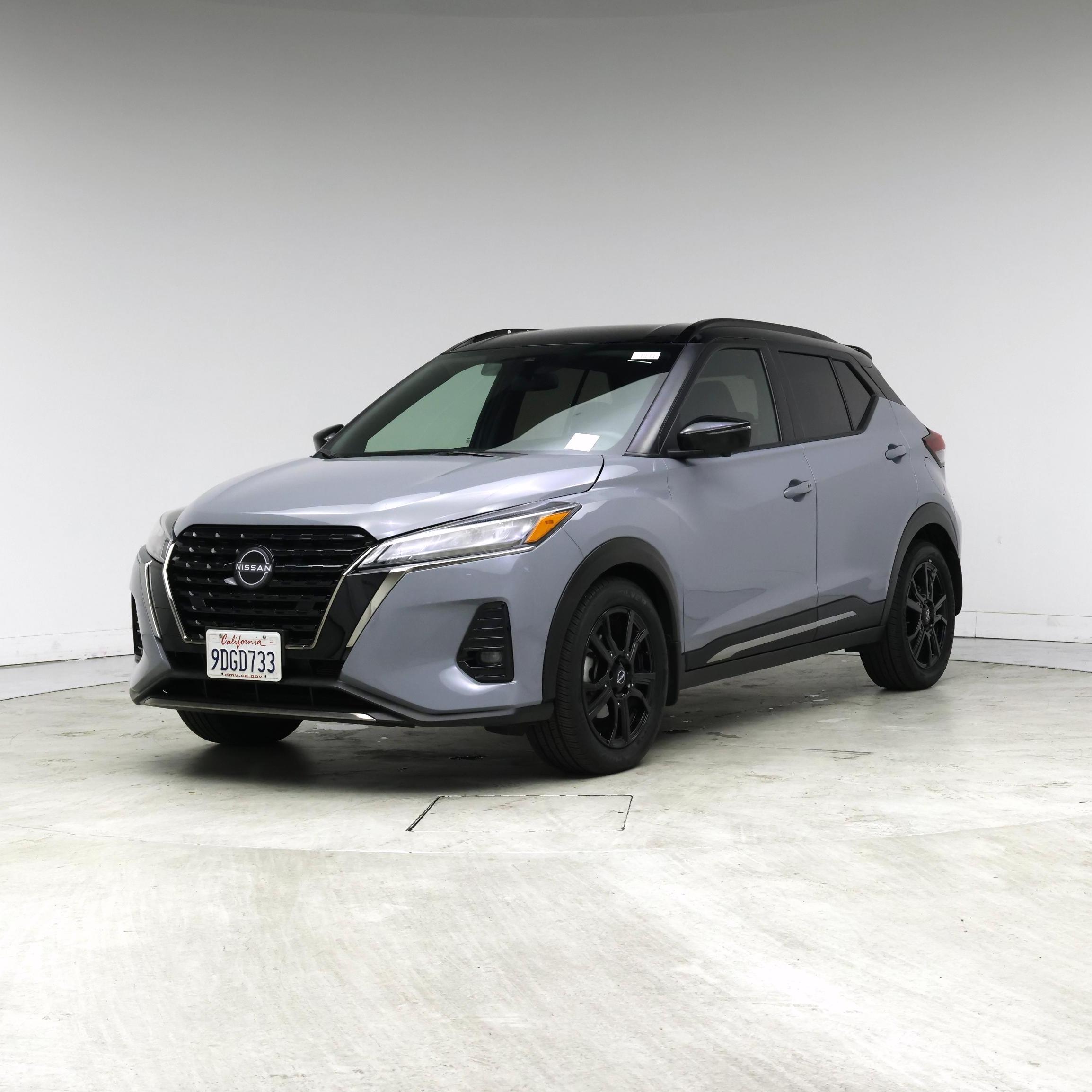 Thumbnail: 2023 Nissan Kicks - 4