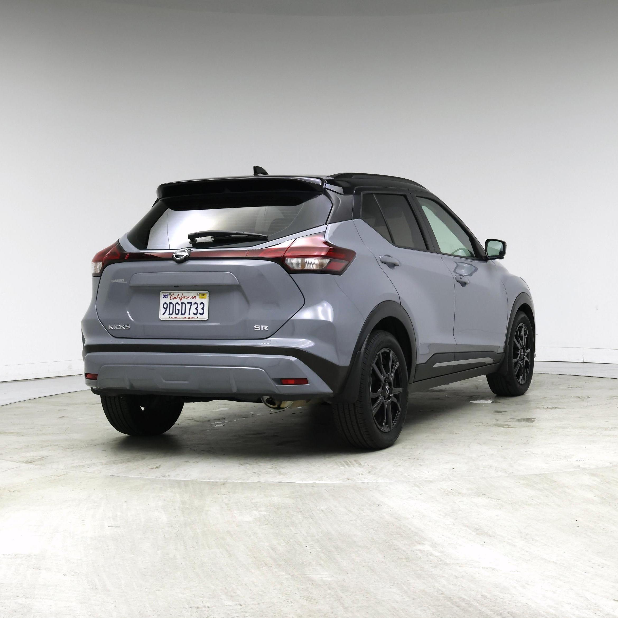 Thumbnail: 2023 Nissan Kicks - 8