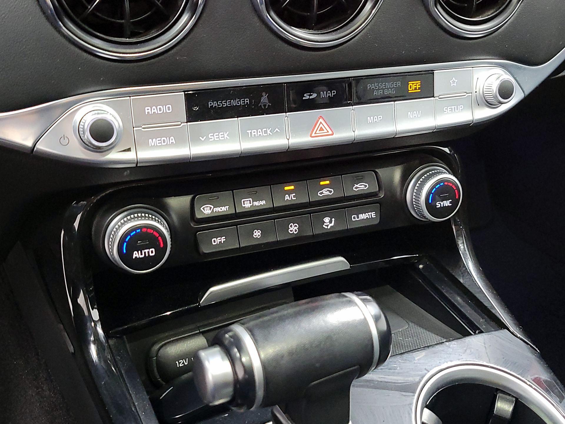 Thumbnail: 2019 Kia Stinger - 16