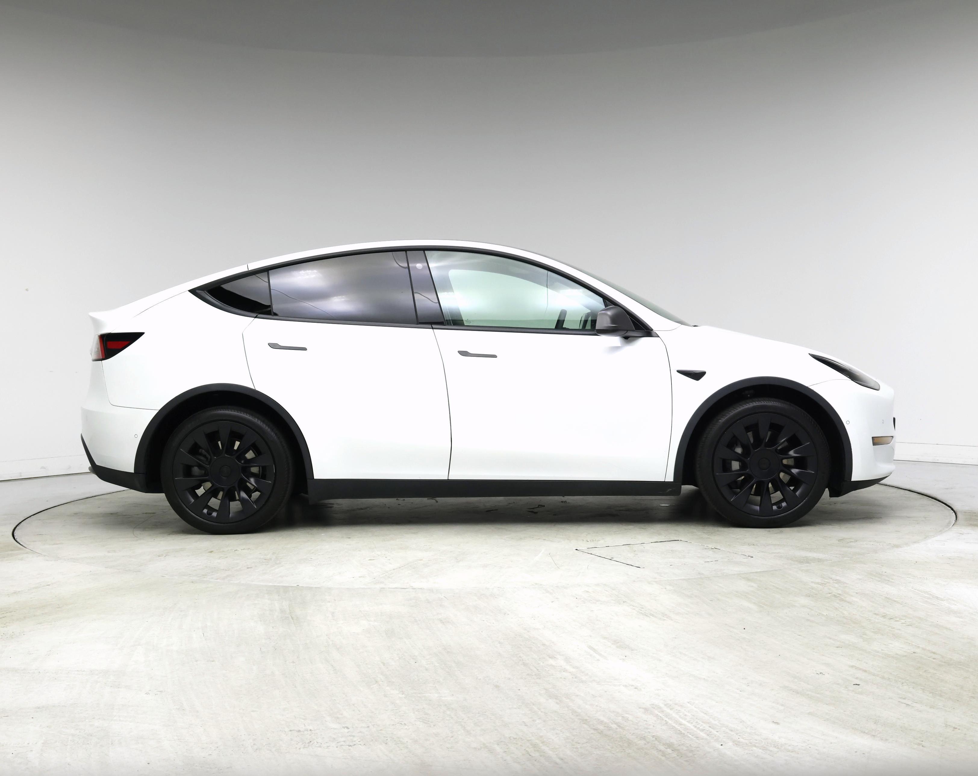 Thumbnail: 2021 Tesla Model Y - 7