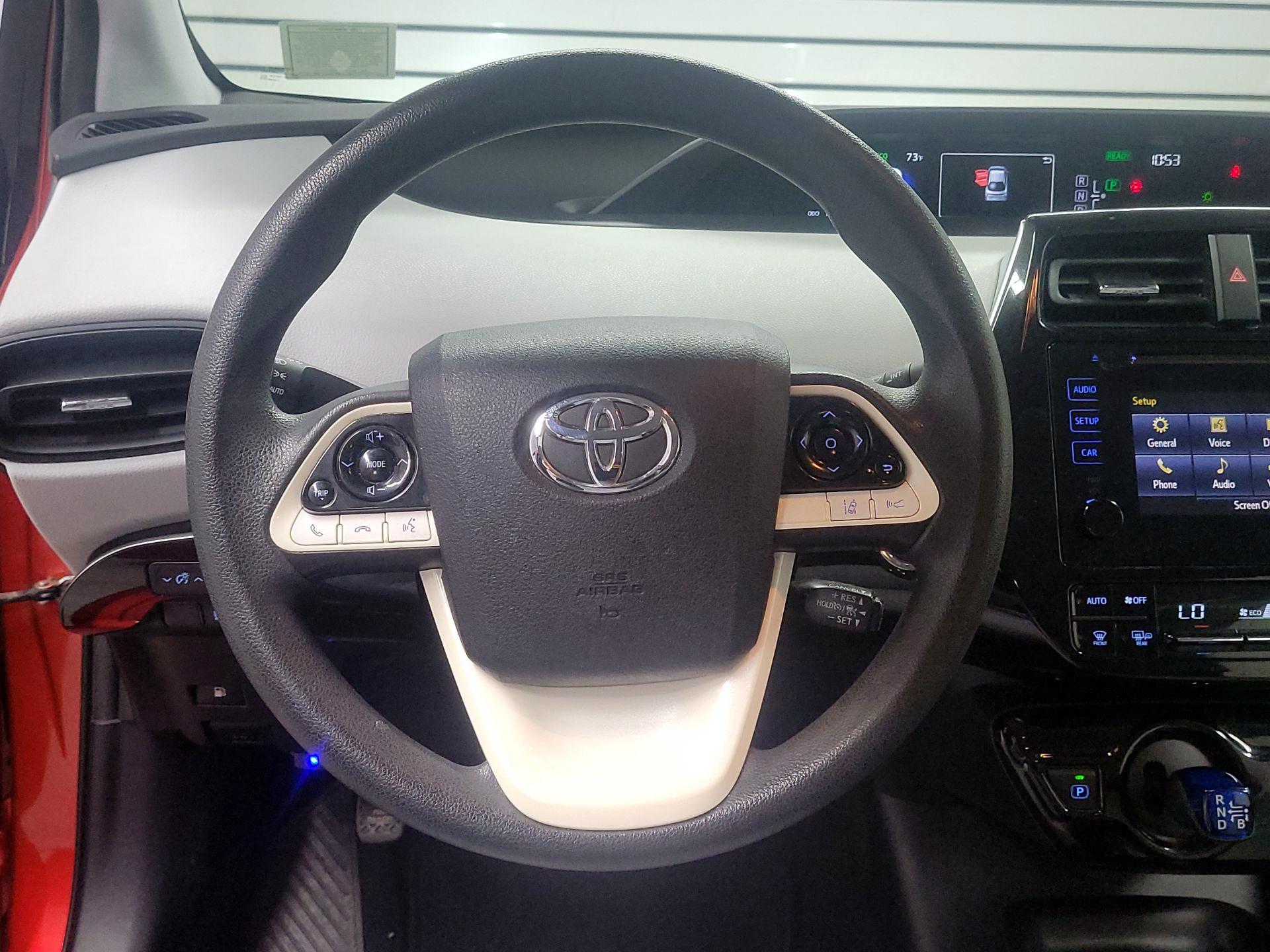 Thumbnail: 2017 Toyota Prius - 10