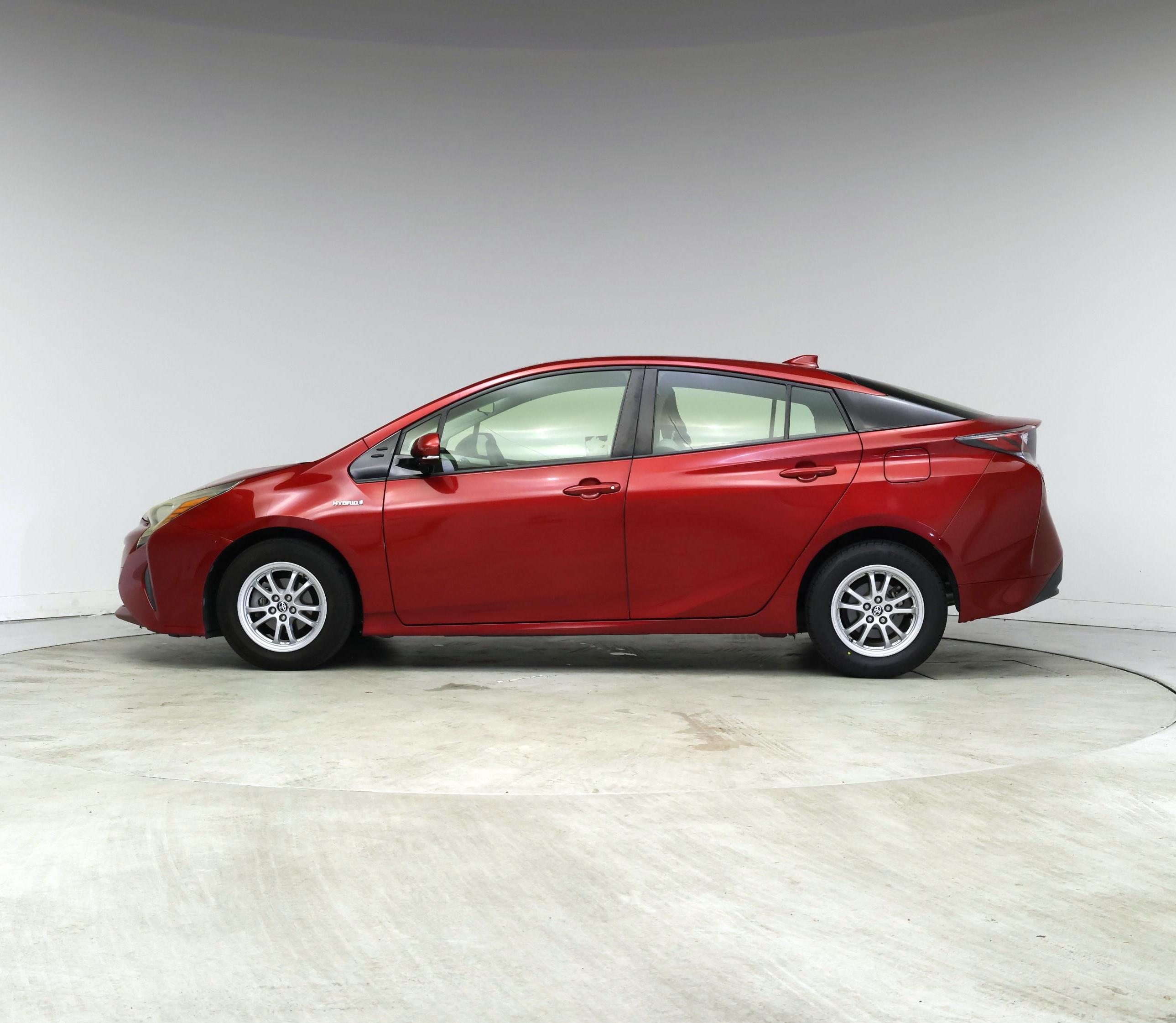 Thumbnail: 2017 Toyota Prius - 3