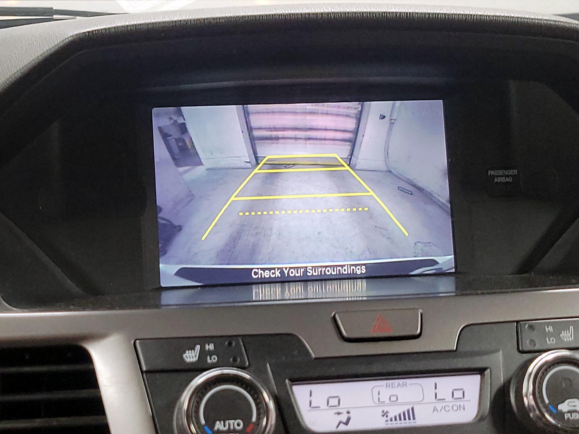 Thumbnail: 2015 Honda Odyssey - 13