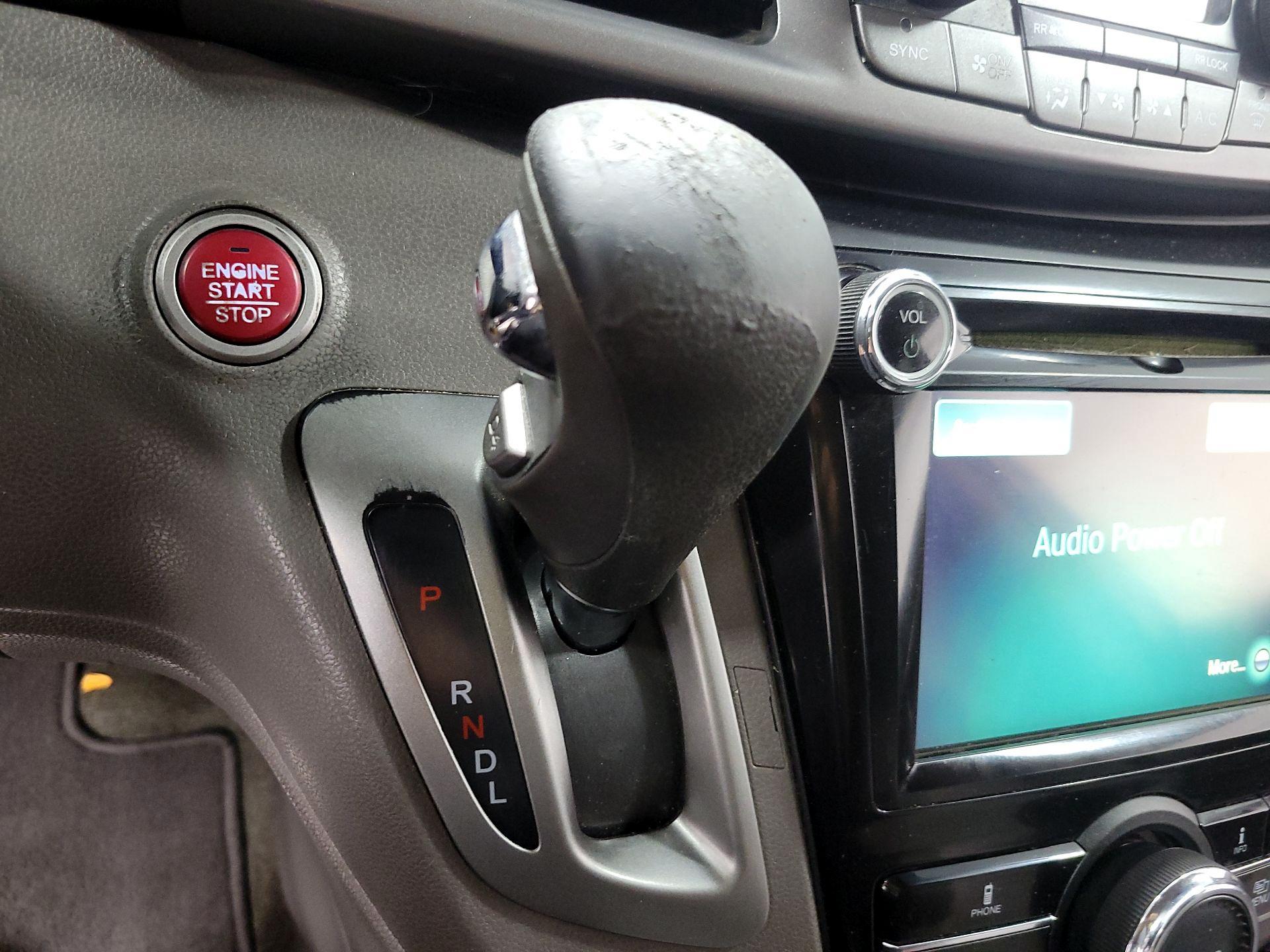 Thumbnail: 2015 Honda Odyssey - 16