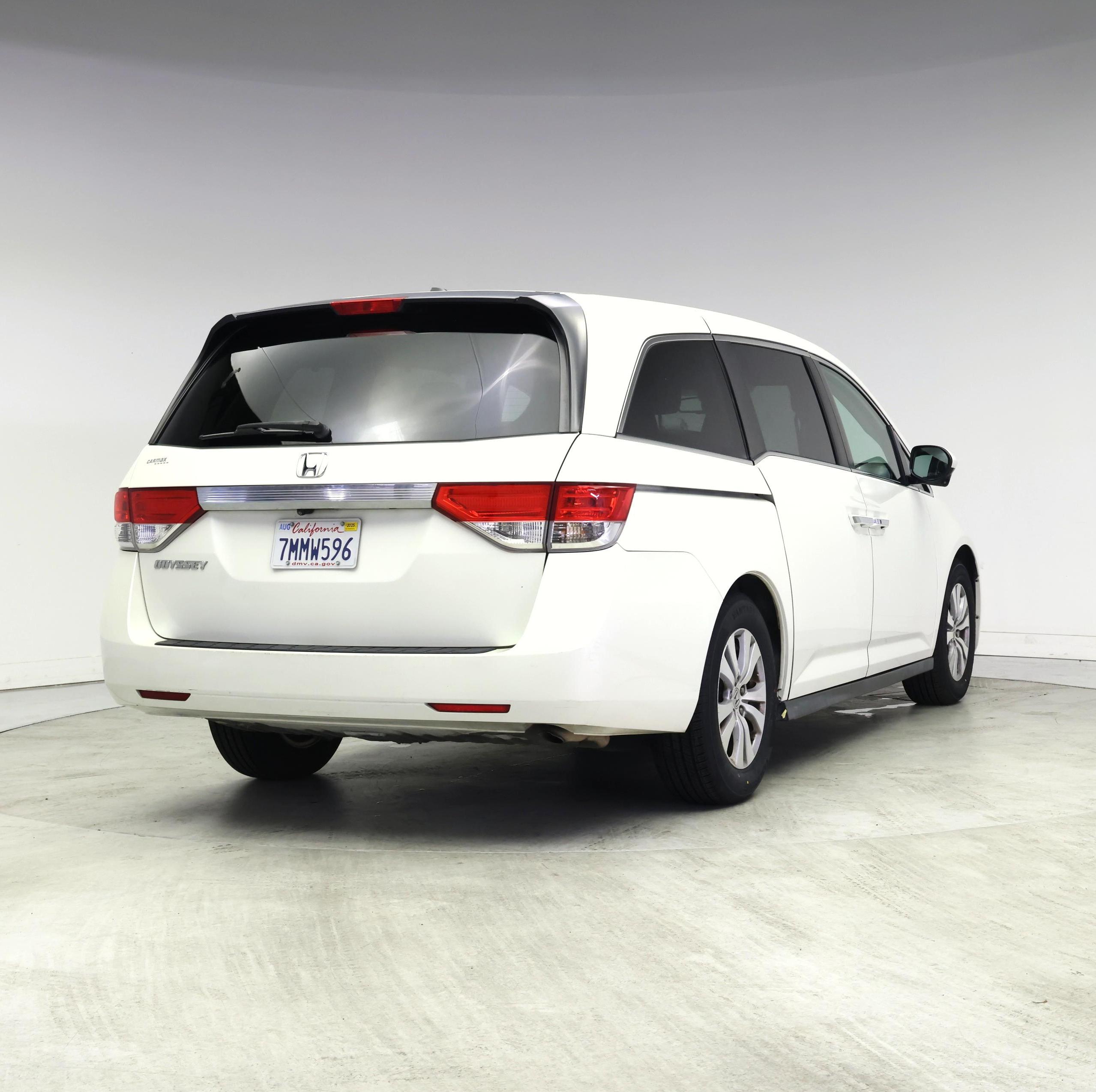 Thumbnail: 2015 Honda Odyssey - 8