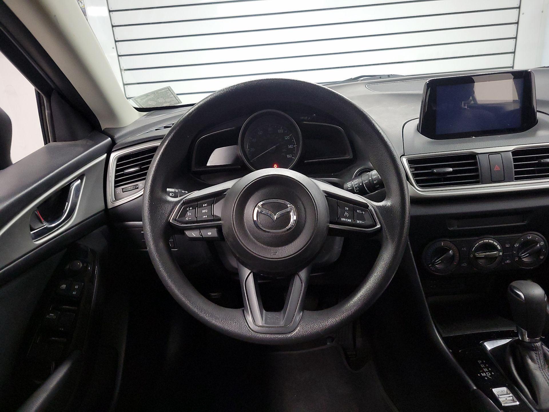 Thumbnail: 2018 Mazda Mazda3 - 10