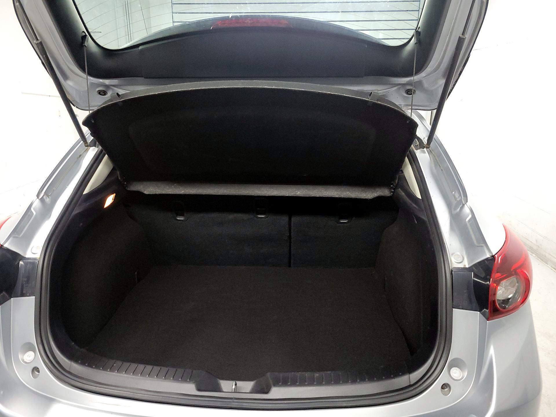 Thumbnail: 2018 Mazda Mazda3 - 19