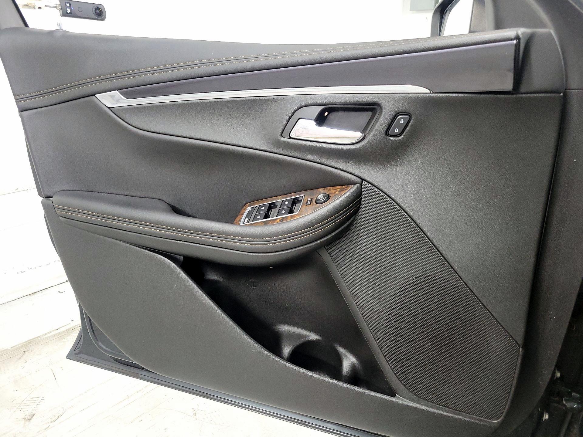 Thumbnail: 2015 Chevrolet Impala - 12