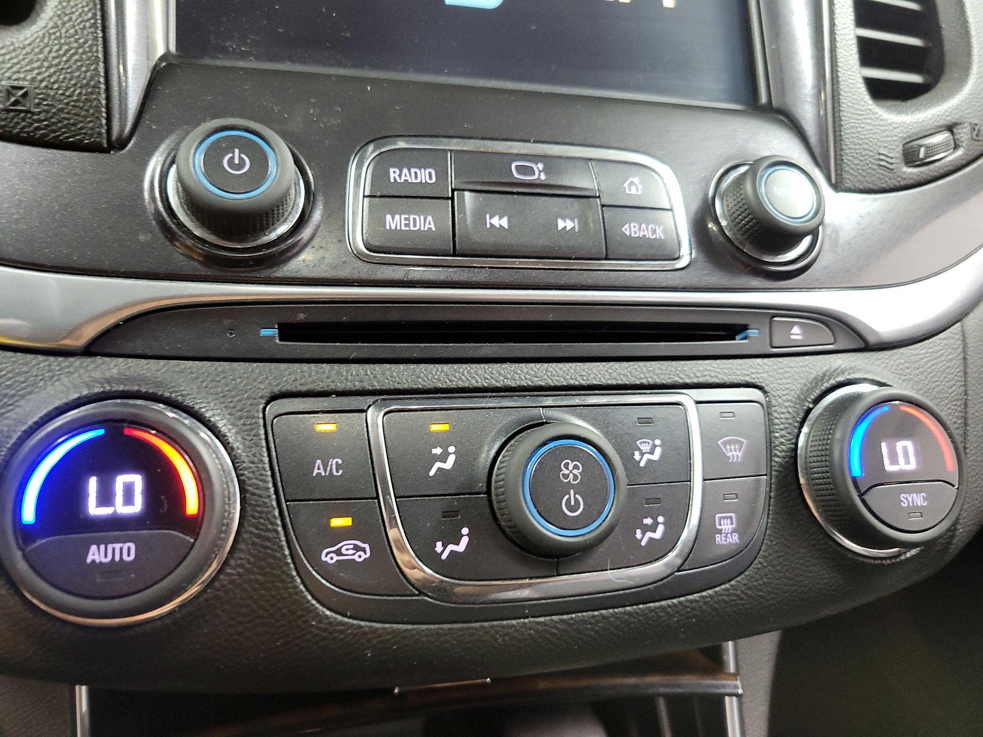 Thumbnail: 2015 Chevrolet Impala - 15