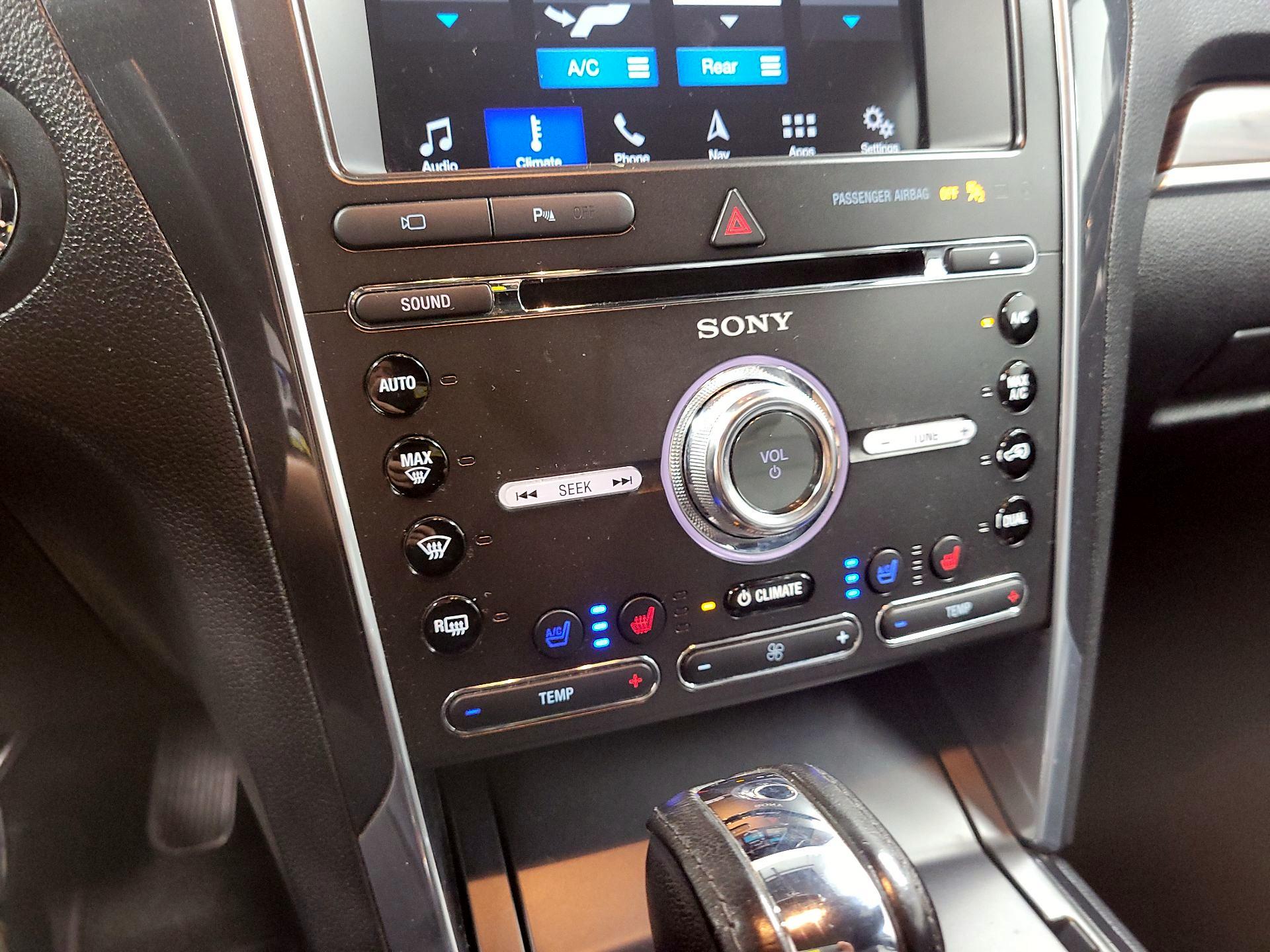 Thumbnail: 2017 Ford Explorer - 14