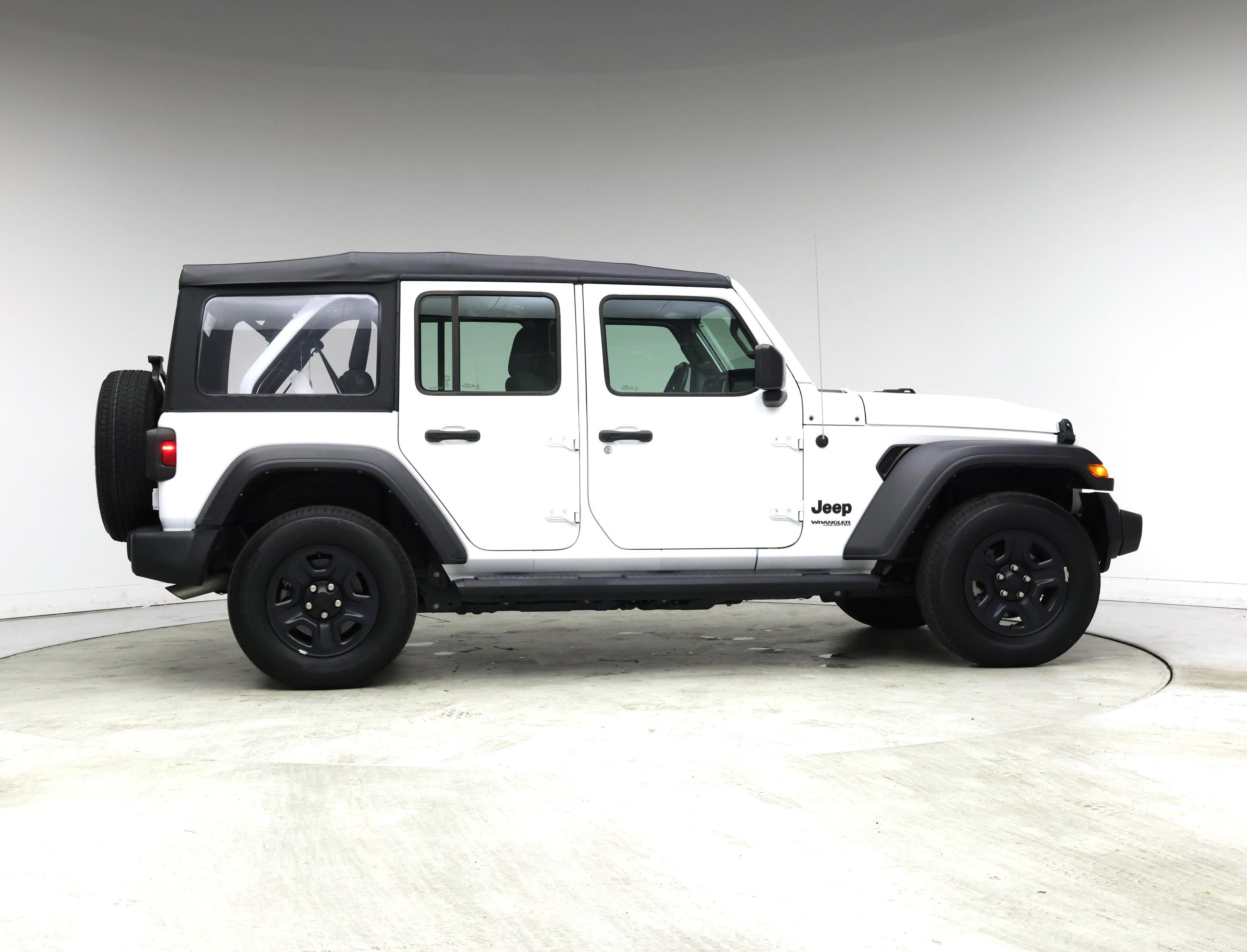 Thumbnail: 2022 Jeep Wrangler - 7